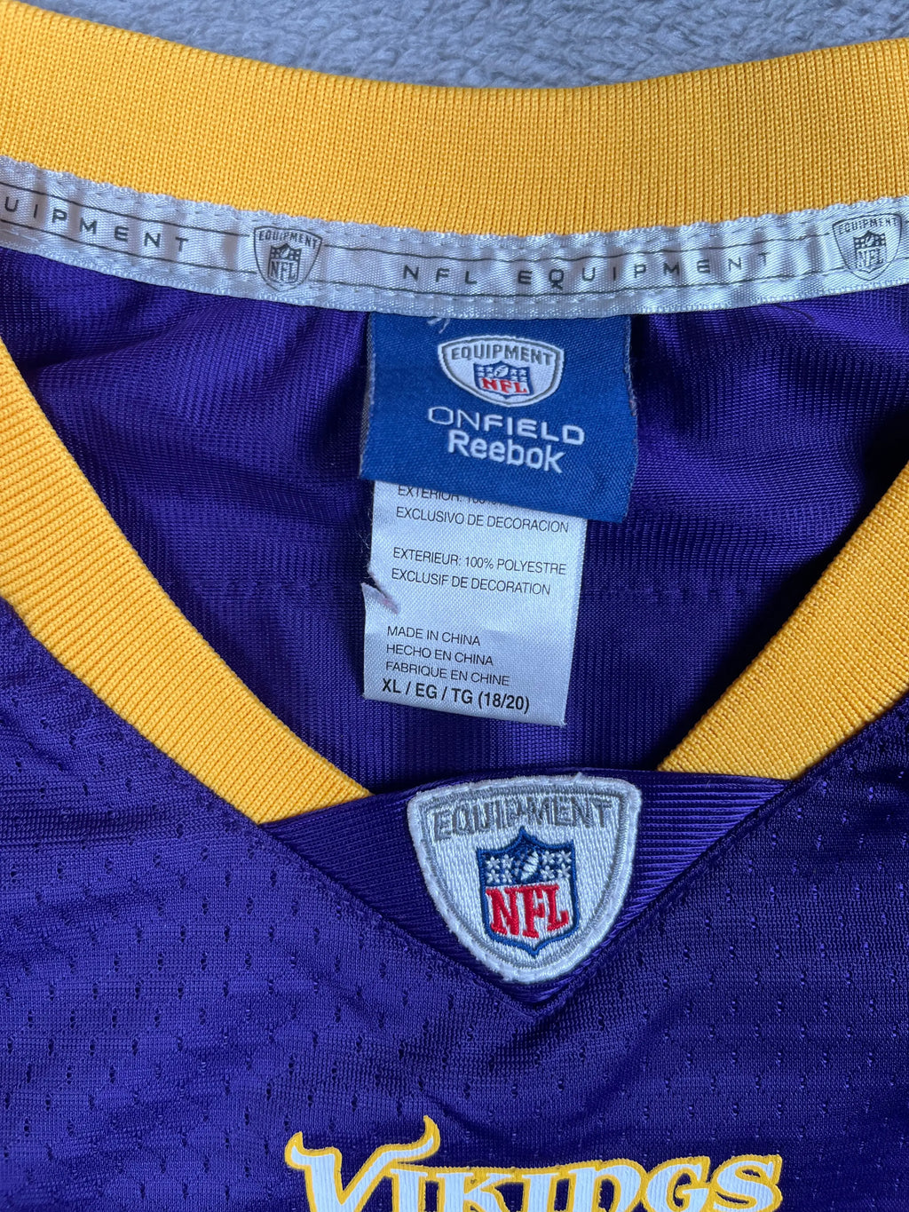 Adrian Peterson #28 - Minnesota Vikings Home 2007-2011 - Reebok (S) (XL Youth) - Maillot NFL Reebok