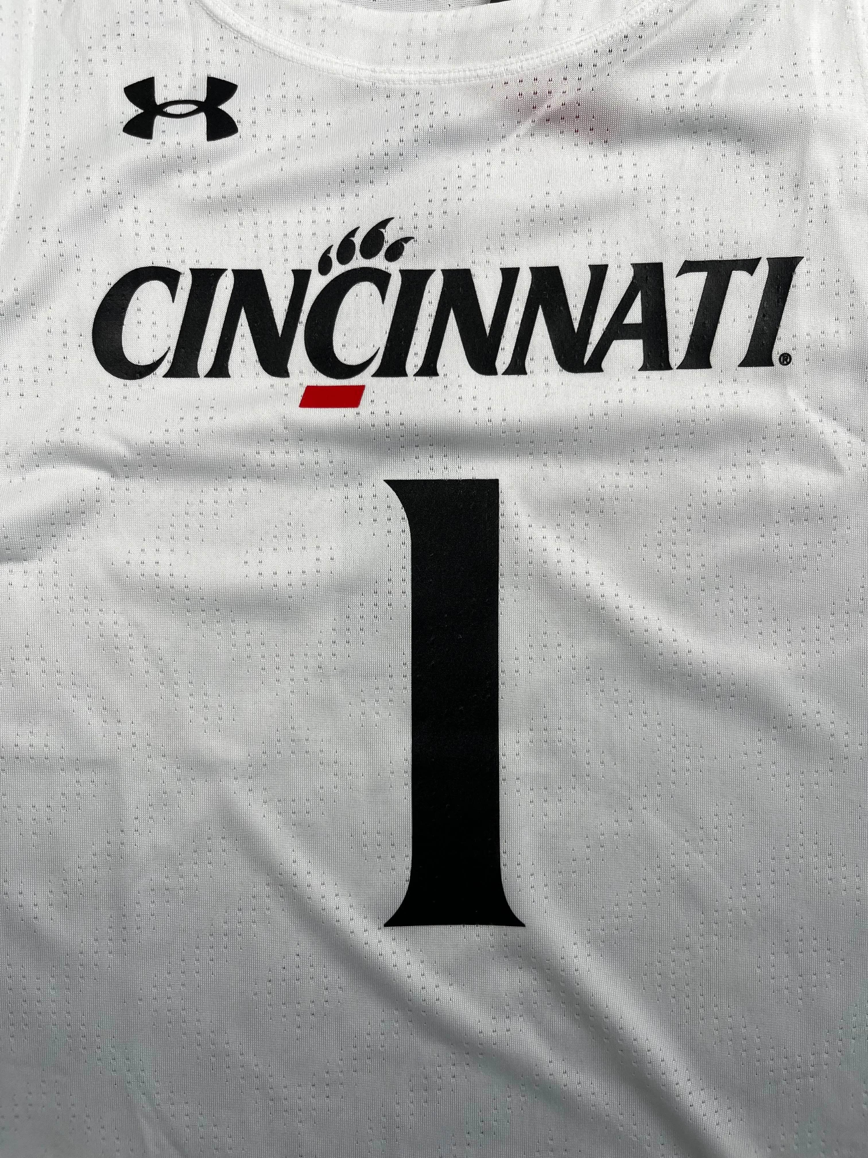 Bearcats #1 - Cincinnati Bearcats NCAA Big 12 - Under Armour (L) - Maillot NBA *BNWT*