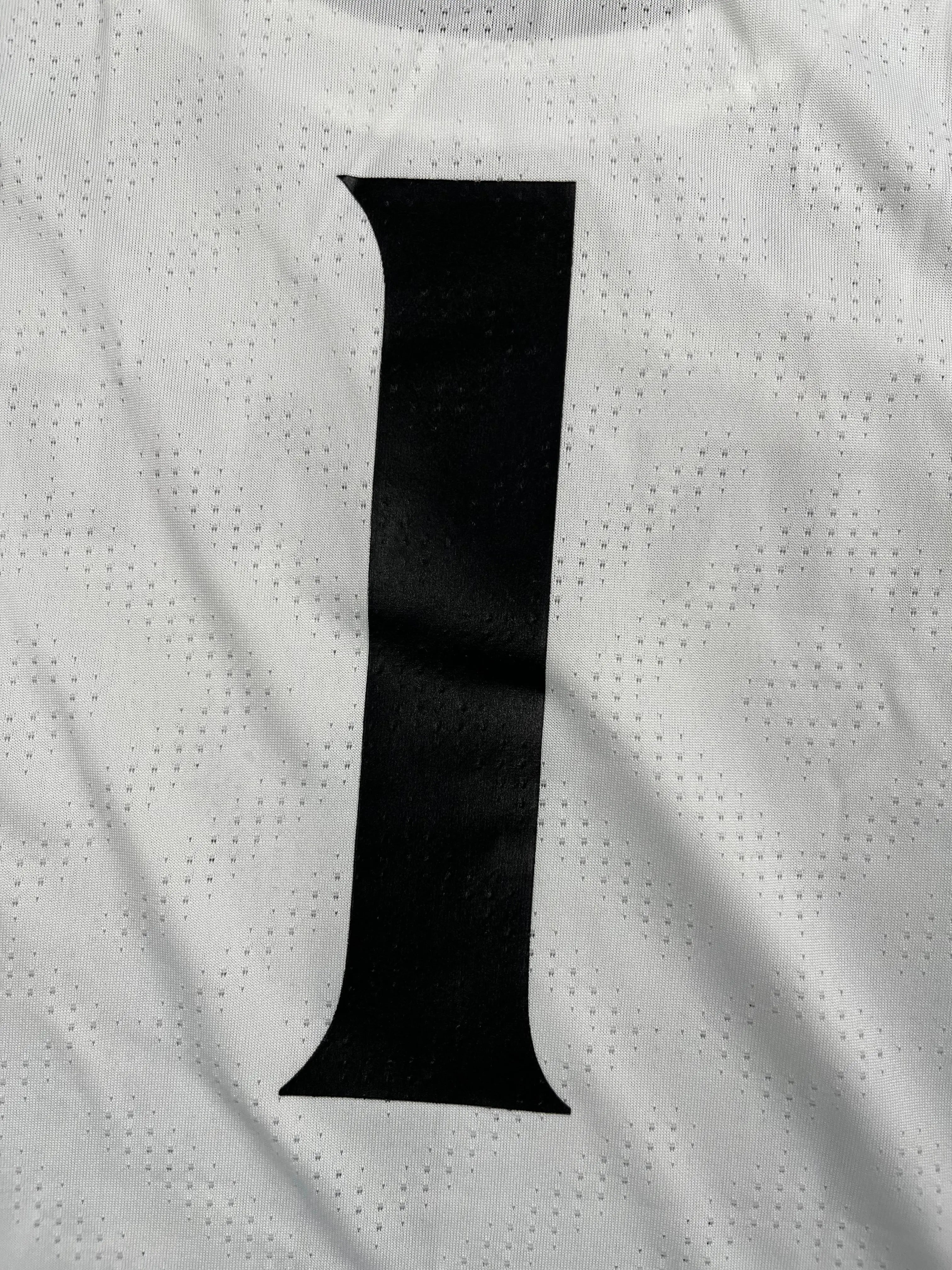Bearcats #1 - Cincinnati Bearcats NCAA Big 12 - Under Armour (L) - Maillot NBA *BNWT*