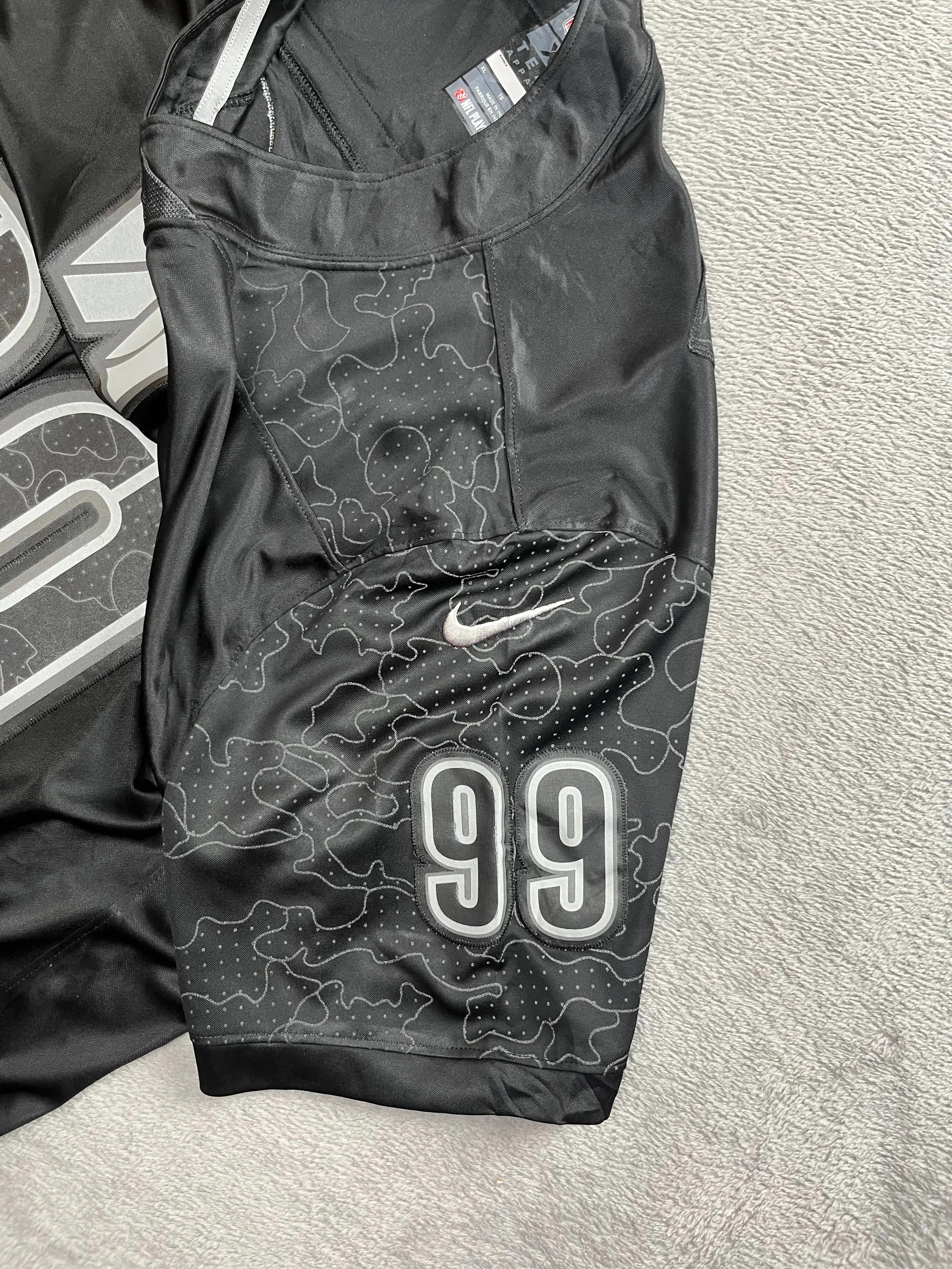 Chase Young #99 - Washington Commanders Black RFLCTV - Nike (XL) - Maillot NFL Andwan Shop