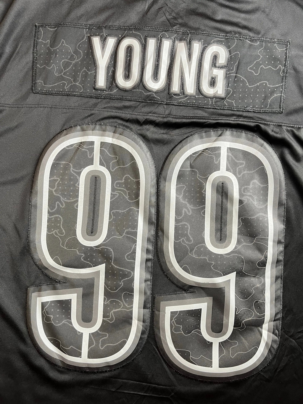 Chase Young #99 - Washington Commanders Black RFLCTV - Nike (XL) - Maillot NFL Andwan Shop