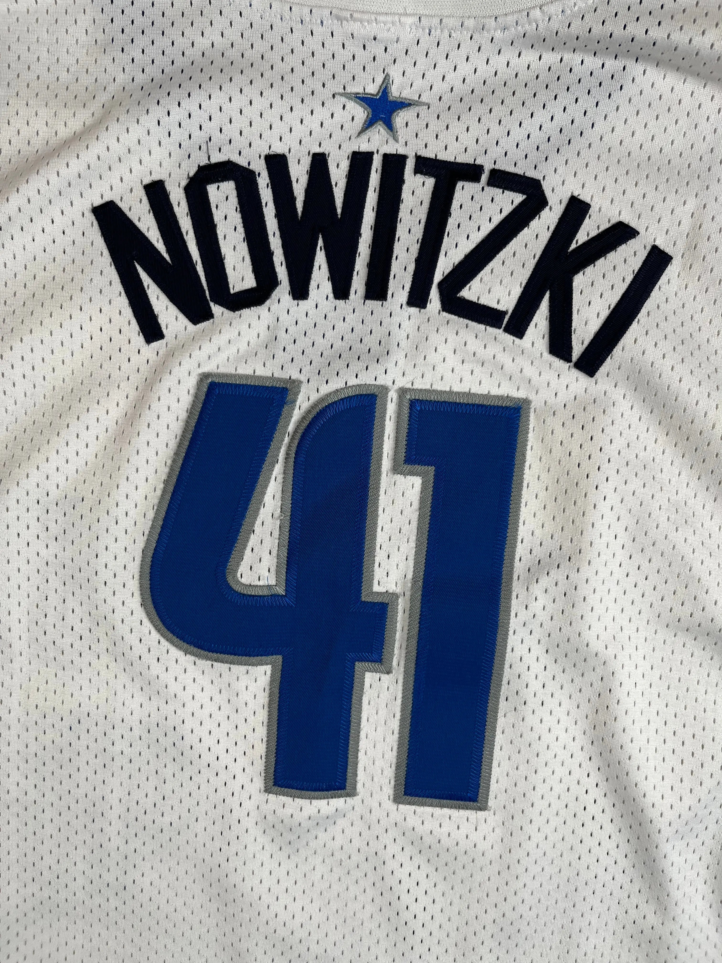 Dirk Nowitzki #41 - Dallas Mavericks Home 2002-2010 - Champion (XXL) - Maillot NBA