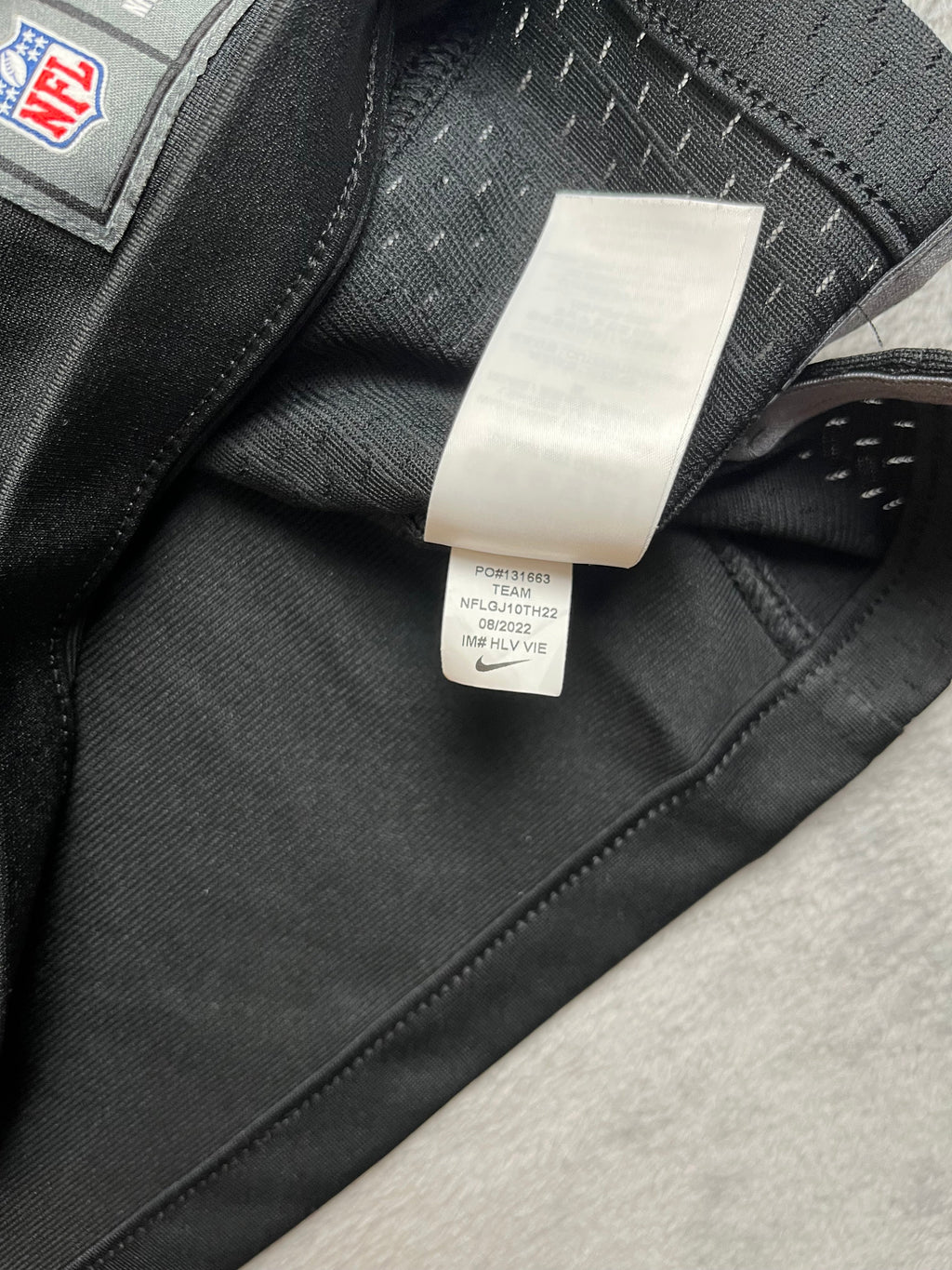 Josh Jacobs #28 - Oakland/Las Vegas Raiders 2019-2023 - Nike (S) (XL Youth) Nike