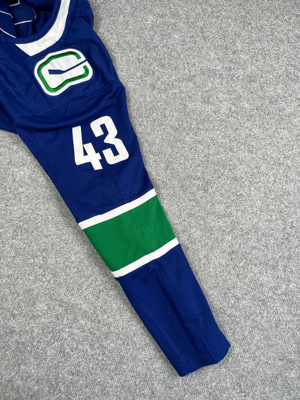 Quintin Hughes #43 - Vancouver Canucks Home 2019-2026 - Adidas (M) - Maillot NHL