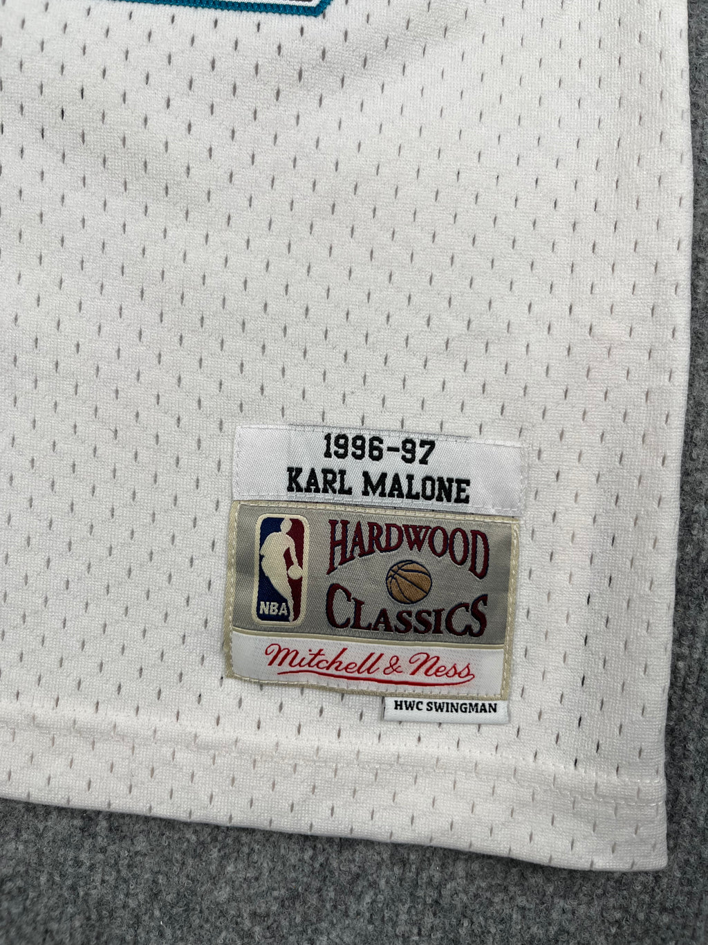 Karl Malone #32 - Utah Jazz Home 1996-1997 - Mitchell & Ness (S) - Maillot NBA