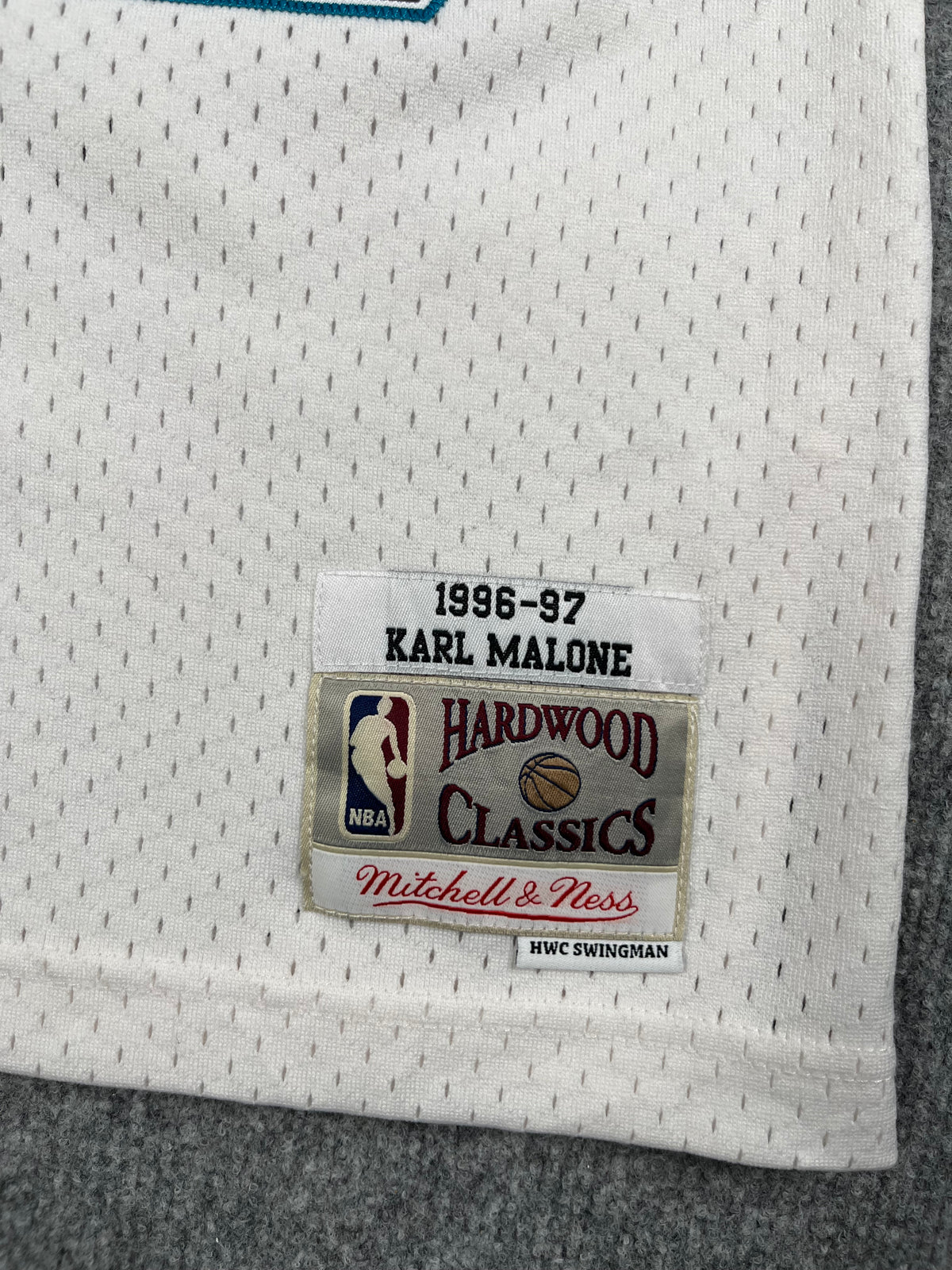 Karl Malone #32 - Utah Jazz Home 1996-1997 - Mitchell & Ness (S) - Maillot NBA