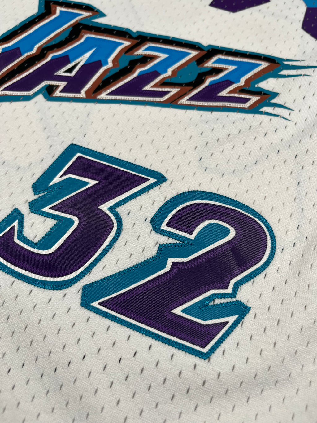 Karl Malone #32 - Utah Jazz Home 1996-1997 - Mitchell & Ness (S) - Maillot NBA