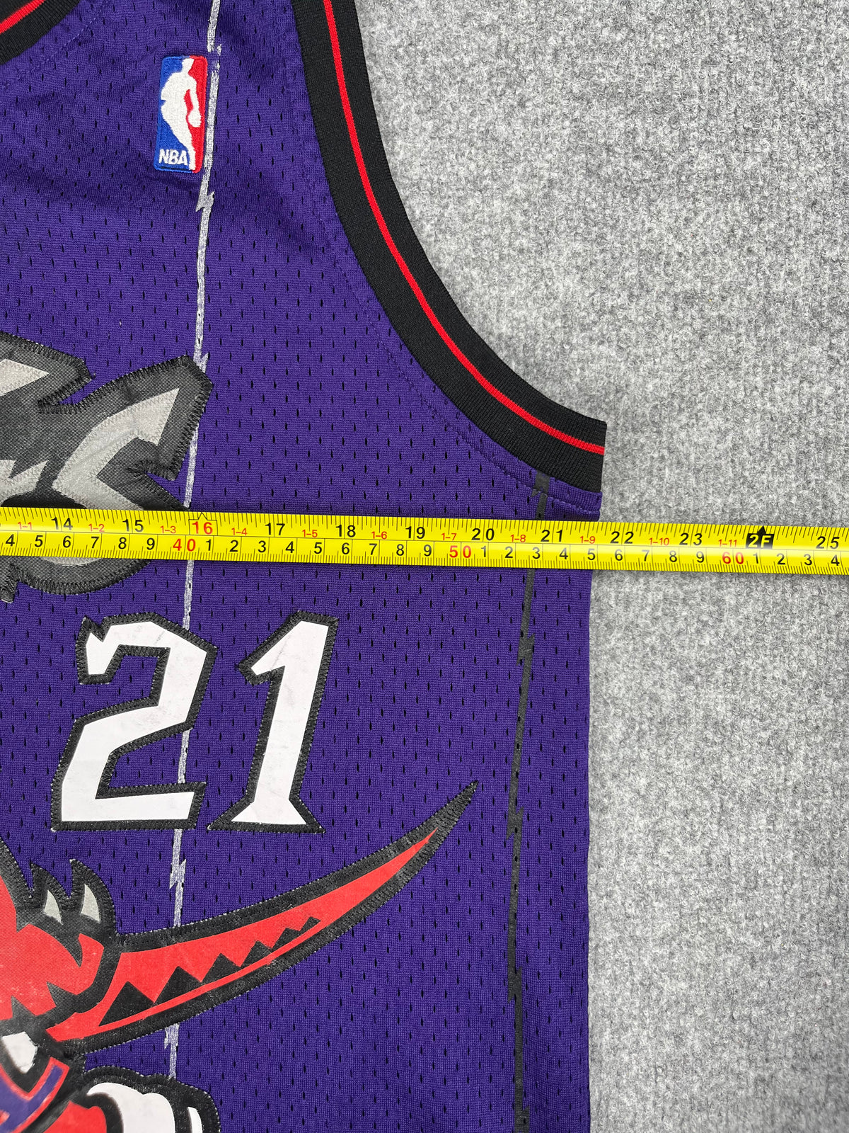 Marcus Camby #21 - Toronto Raptors Away 1997-1998 - Adidas Soul Swingman (M) - Maillot NBA