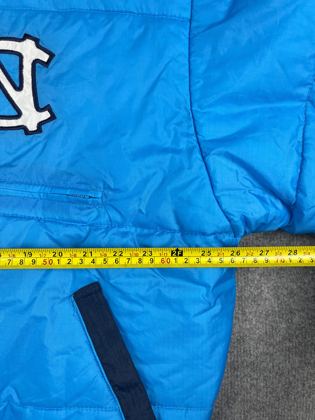 Veste vintage - Doudoune puffer épaisse réversible NCAA North Carolina Tar Heels - Pro Player (XL)