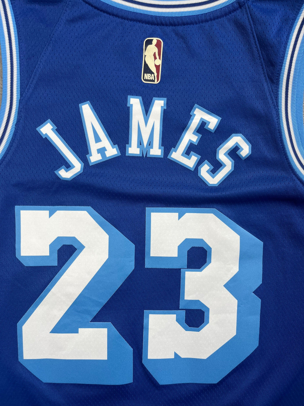 LeBron James #23 - Los Angeles Lakers Classic 2021-2021 - Nike (M) Nike