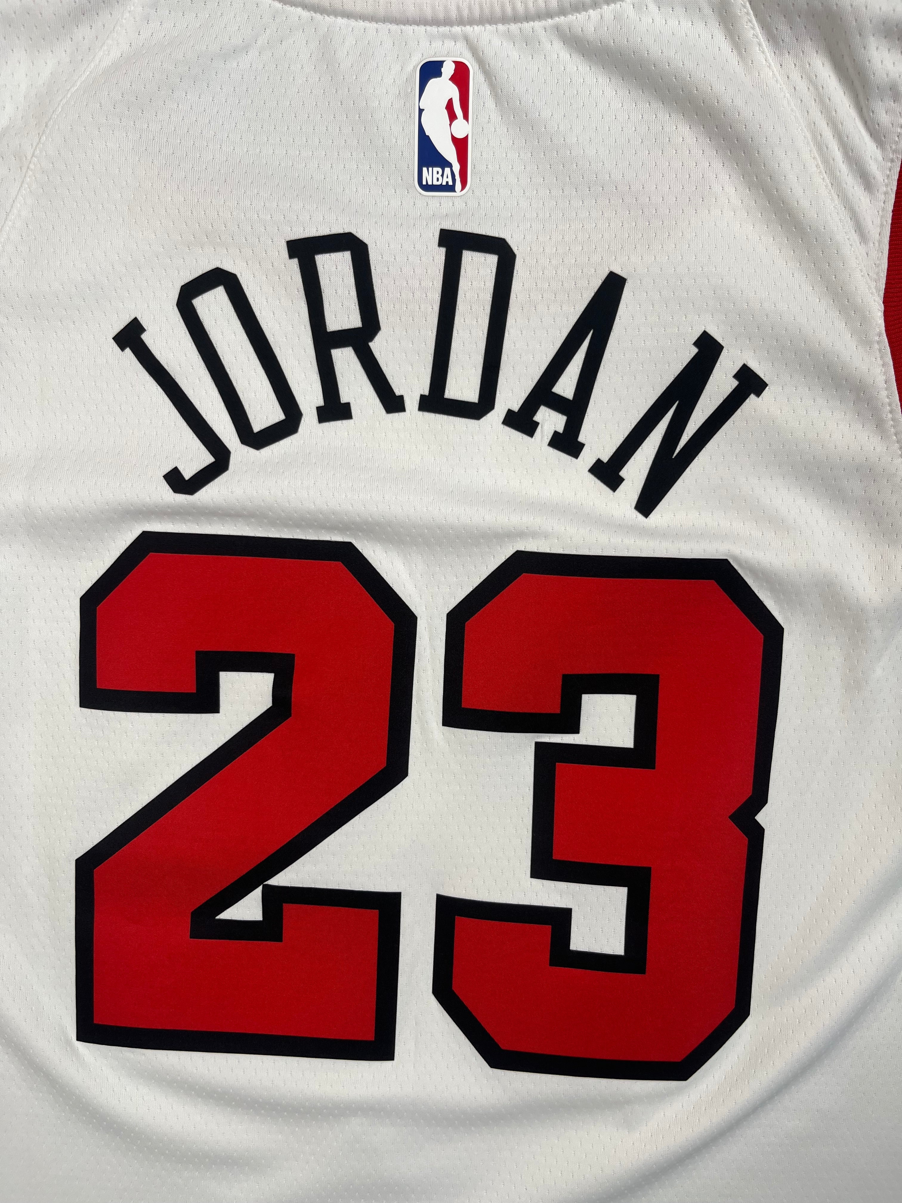 Michael Jordan #23 - Chicago Bulls Association/Home Réedition - Nike (XXL) Nike