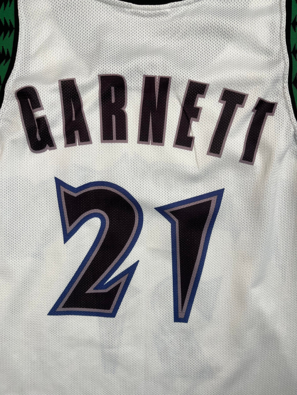 Kevin Garnett #21 - Minnesota Timberwolves Home 1997-2007 - Champion (M) Champion