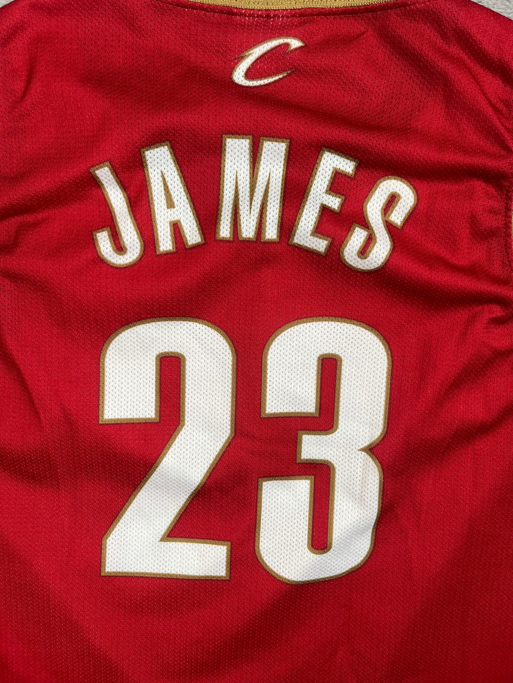 LeBron James #23 - Cleveland Cavaliers Alternate/Away 2004-2010 - Champion (L) Champion