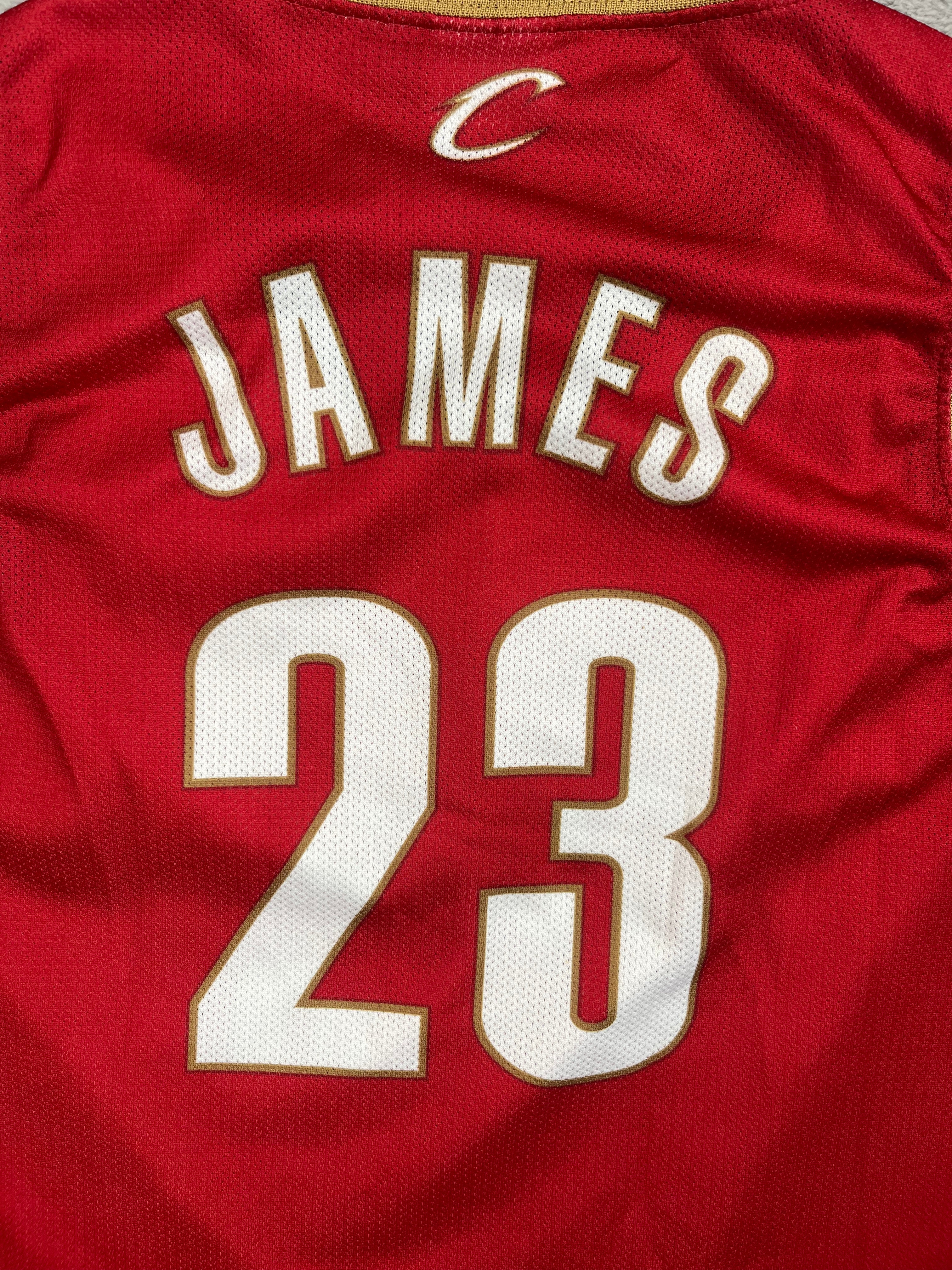 LeBron James #23 - Cleveland Cavaliers Alternate/Away 2004-2010 - Champion (L) Champion