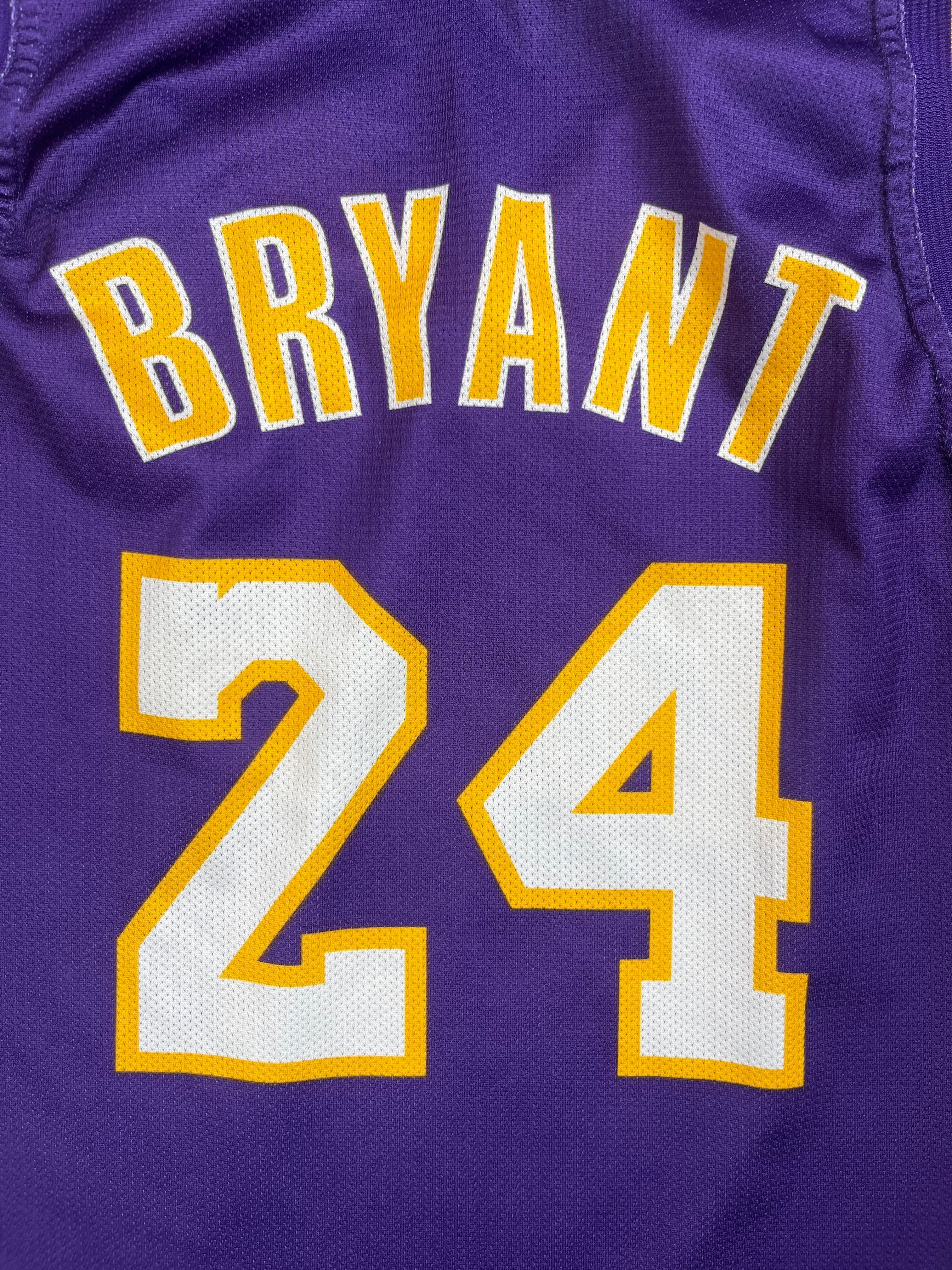 Kobe Bryant #24 - Los Angeles Lakers Away 2007-2010 - Champion (S) Champion
