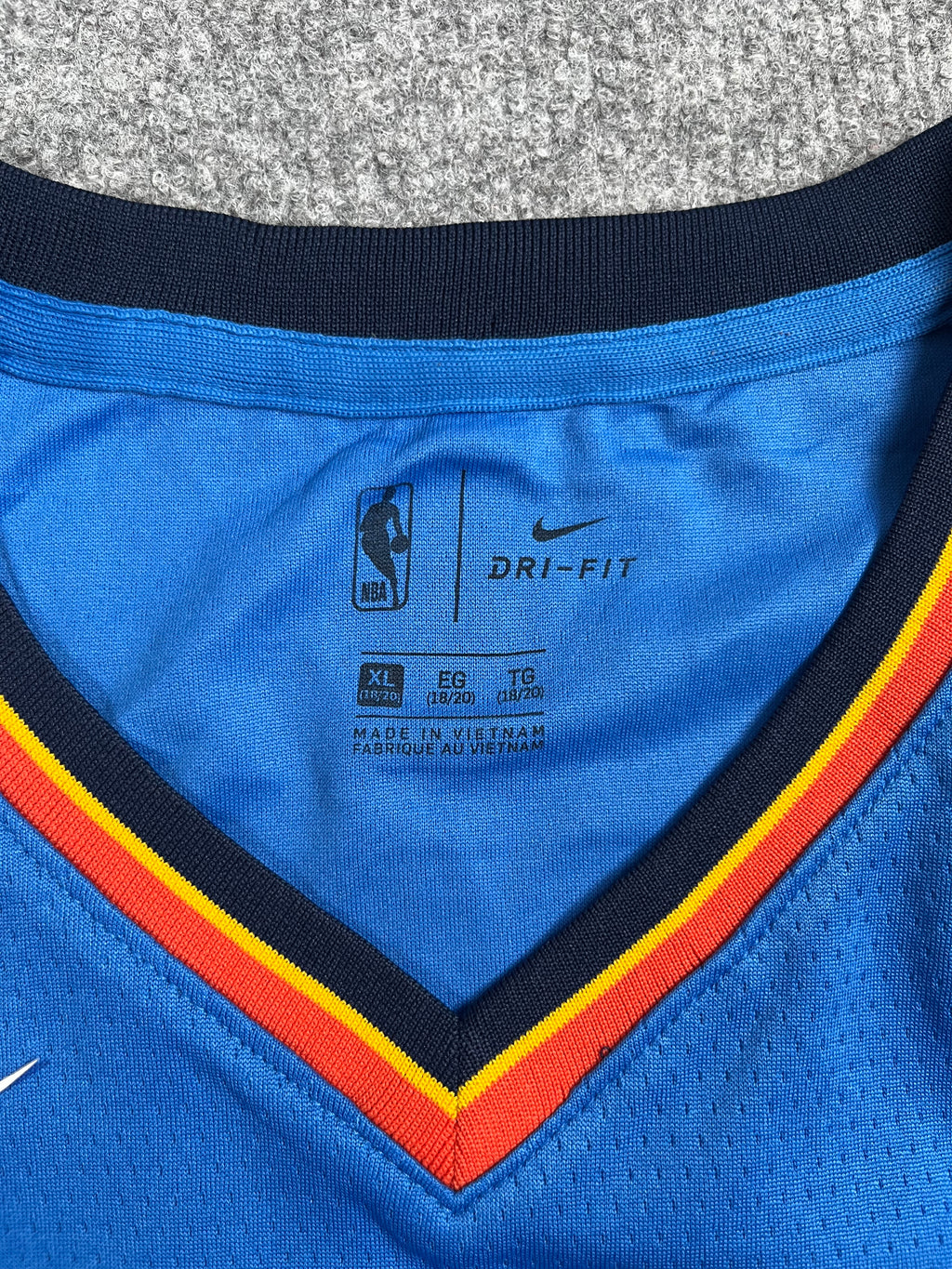 Josh Giddey #3 - Oklahoma City Thunder Home 2022-2024 - Nike (S) - Maillot NBA