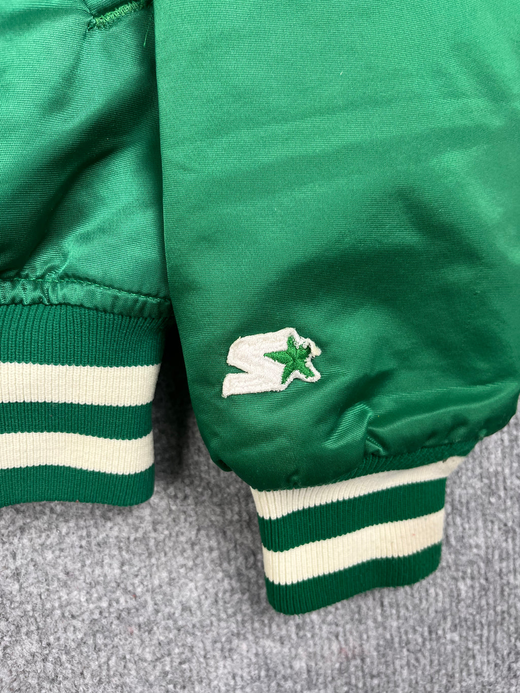Veste vintage - Bomber teddy satin brodé NBA Boston Celtics - Starter (M)