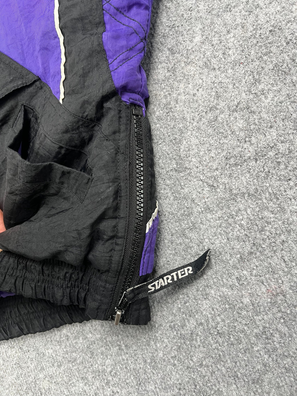 Veste vintage - Veste half zip pullover logo brodé NBA Toronto Raptors - Starter (S/M Femme)