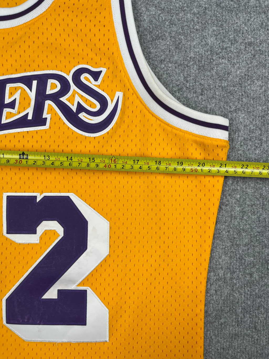 Magic Johnson #32 - Los Angeles Lakers Home 1984-1985 - Mitchell & Ness (M) - Maillot NBA
