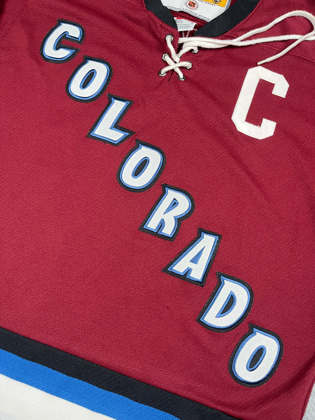 Joe Sakic #19 - Colorado Avalanche Third 2001-2004 - Koho (M) - Maillot NHL