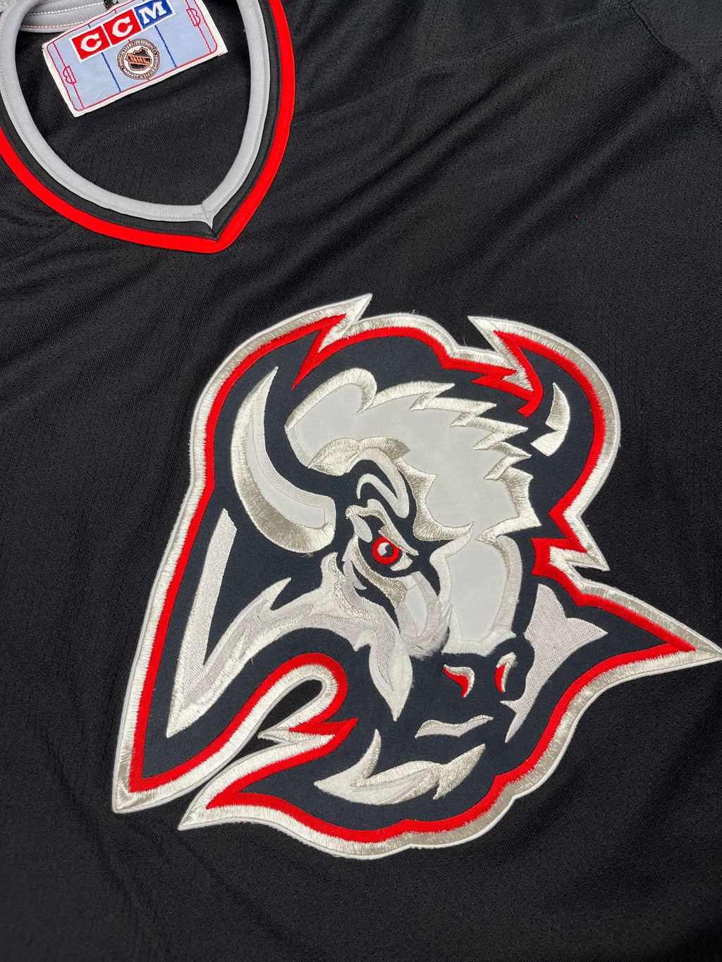 Brad May #10 - Buffalo Sabres Away 1997 - CCM (L/XL) - Maillot NHL