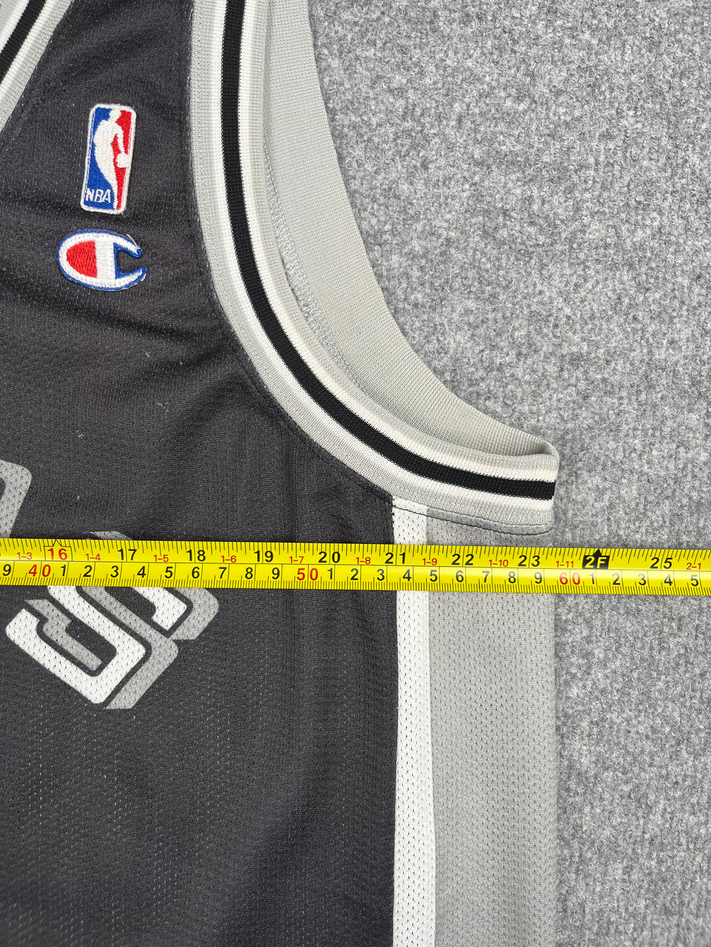 Tony Parker #9 - San Antonio Spurs Away 2002- Champion (XL) - Maillot NBA