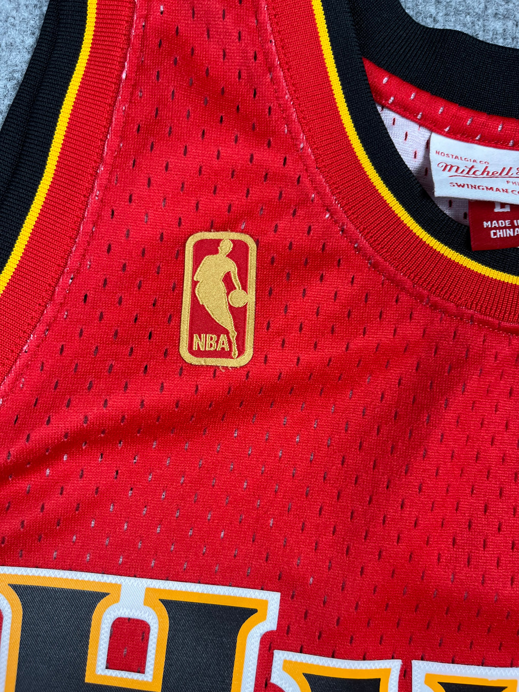 Steve Smith #8 - Atlanta Hawks Gold/Red Fadeaway 1996-1997 - Mitchell & Ness (L) - Maillot NBA