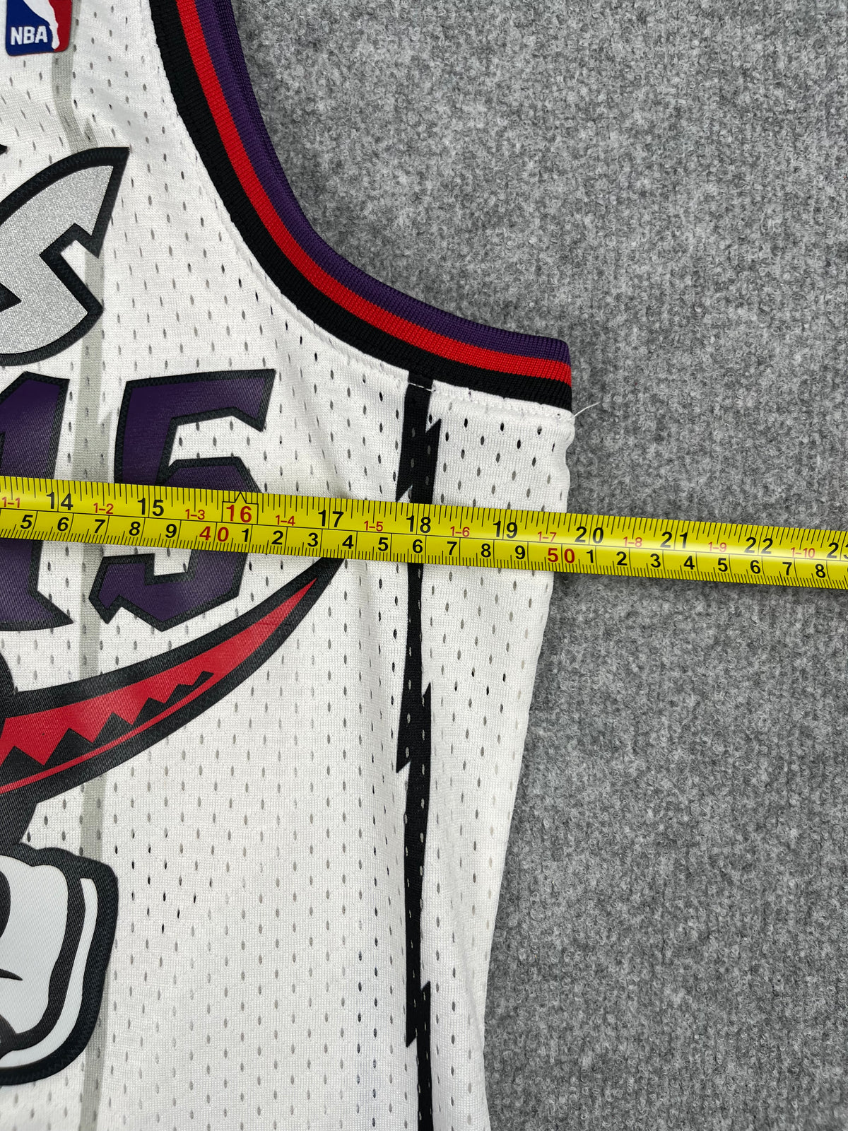 Vince Carter #15 - Toronto Raptors Home 1998-1999 - Mitchell & Ness (M) - Maillot NBA