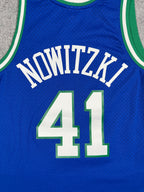 Dirk Nowitzki #41 - Dallas Mavericks Away 1998-1999 - Mitchell & Ness (M) - Maillot NBA