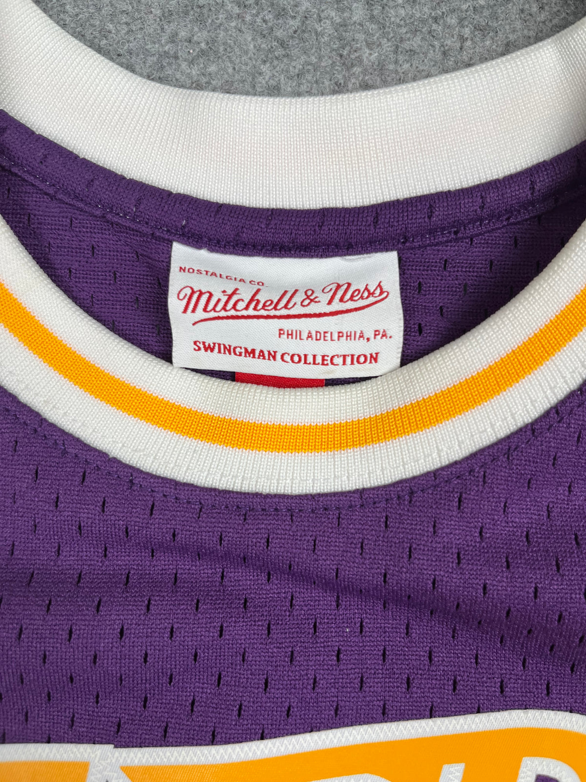 Kareem Abdul-Jabbar #33 - Los Angeles Lakers Away 1983-1984 - Mitchell & Ness (M) - Maillot NBA
