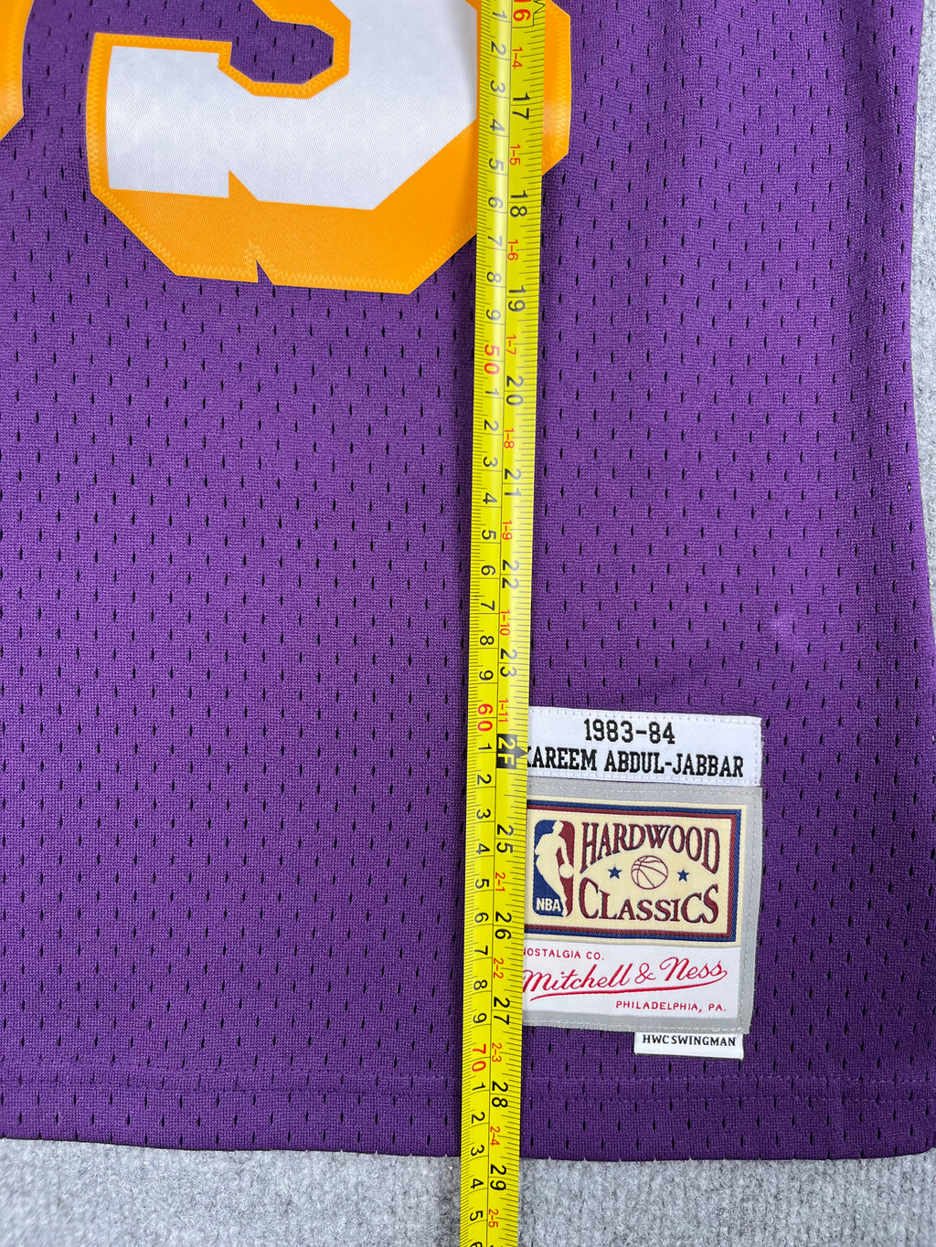 Kareem Abdul-Jabbar #33 - Los Angeles Lakers Away 1983-1984 - Mitchell & Ness (M) - Maillot NBA