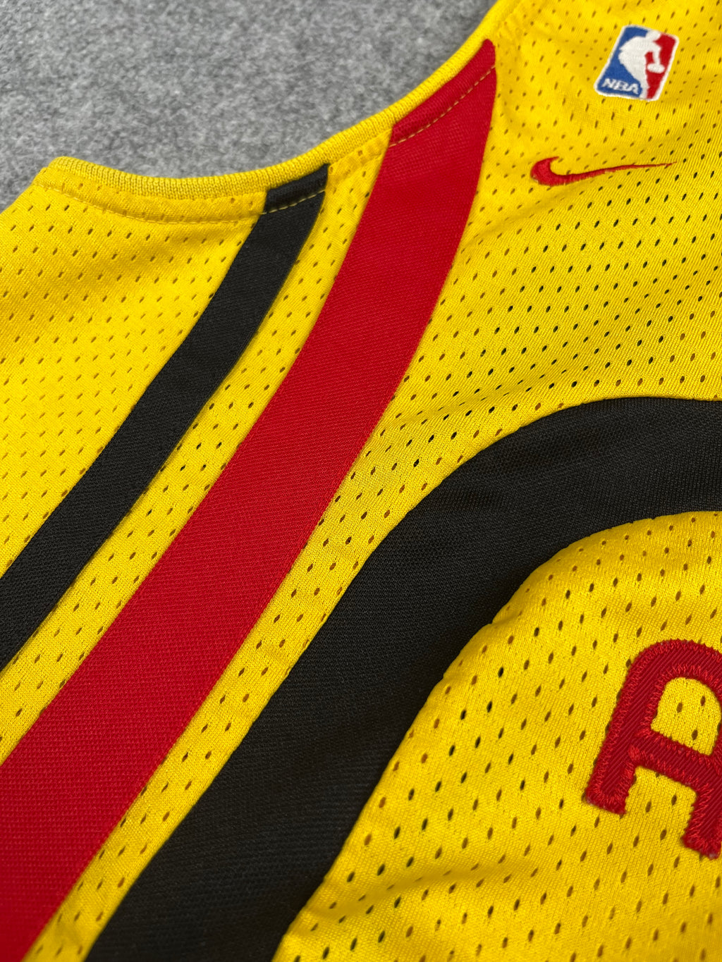 Shareef Abdur-Rahim #3 - Atlanta Hawks Rewind 2004 - Nike (S) - Maillot NBA