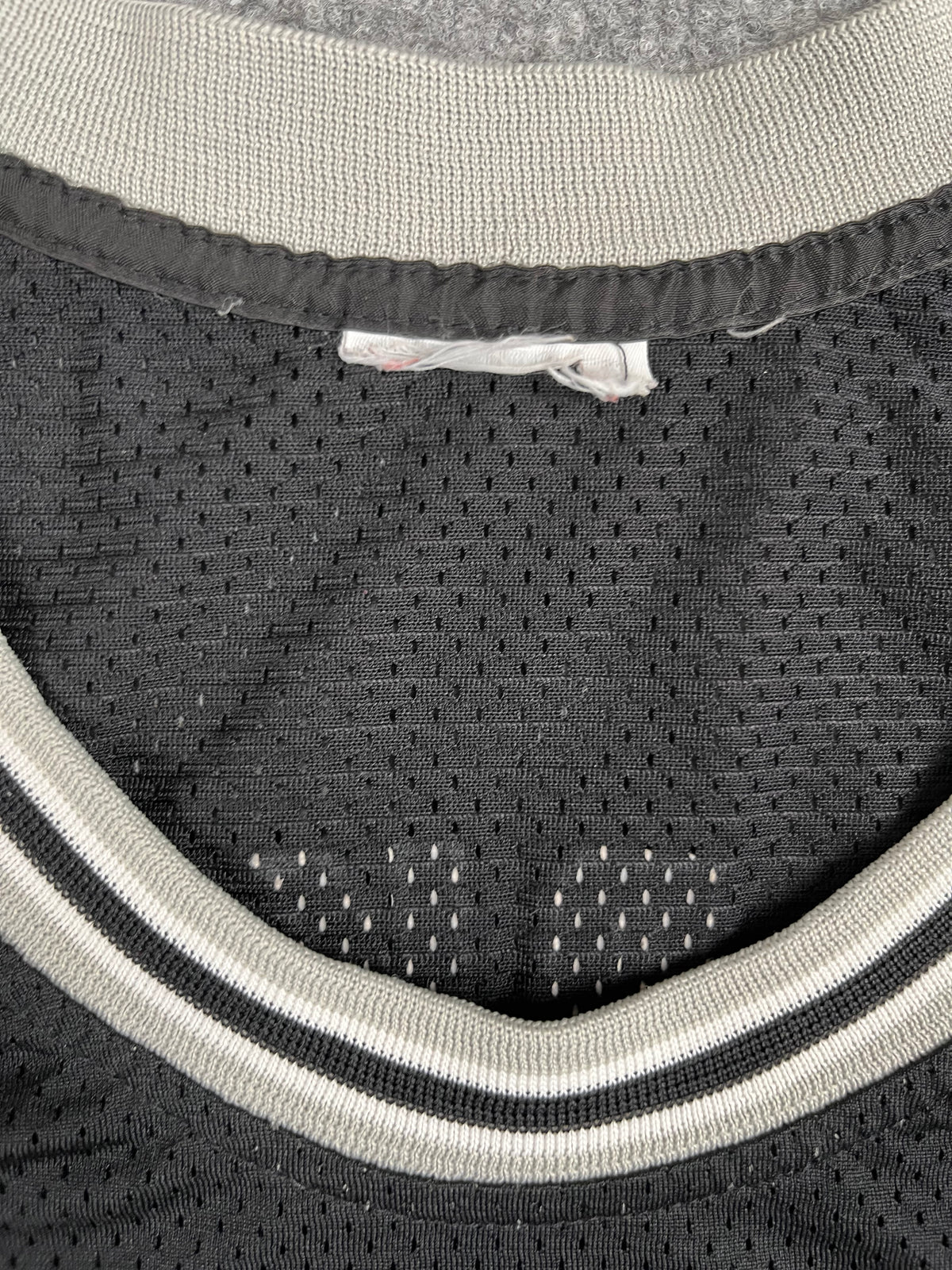 Tony Parker #9 - San Antonio Spurs Away 2003-2010 - Champion AUTHENTIC (XL) - Maillot NBA