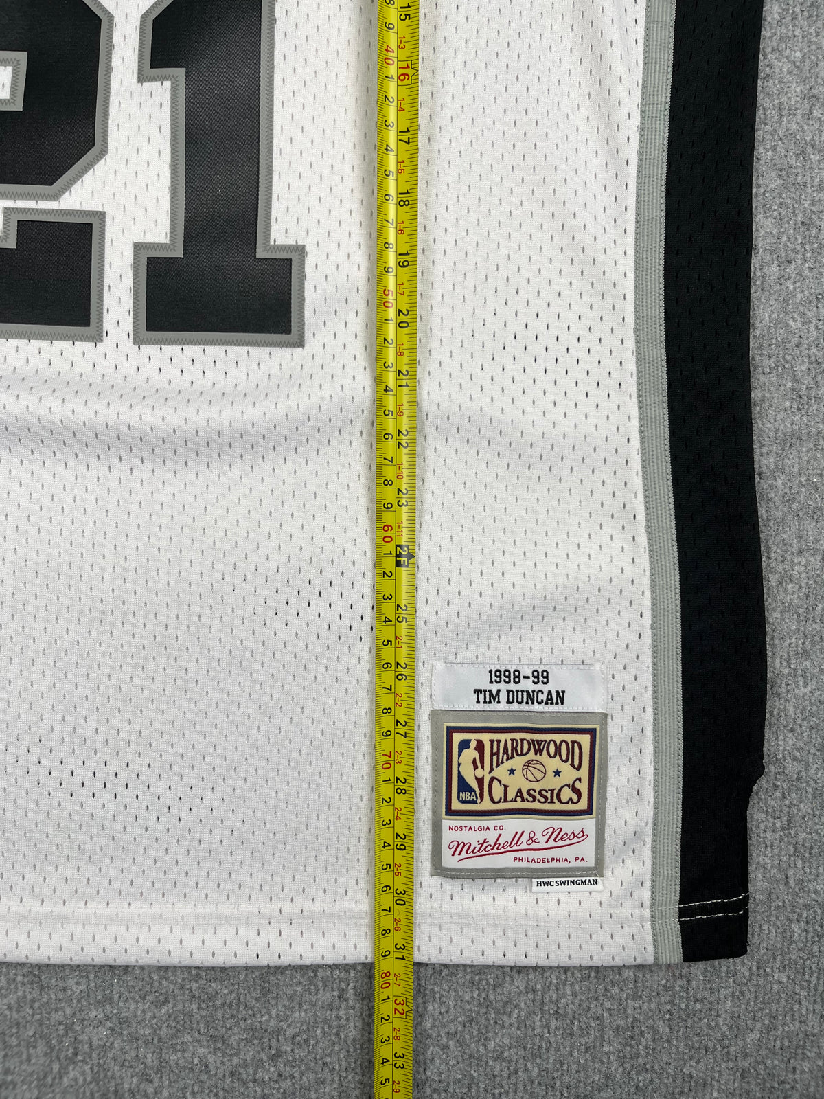 Tim Duncan #21 - San Antonio Spurs Home 1998-1999 - Mitchell & Ness (XL) - Maillot NBA