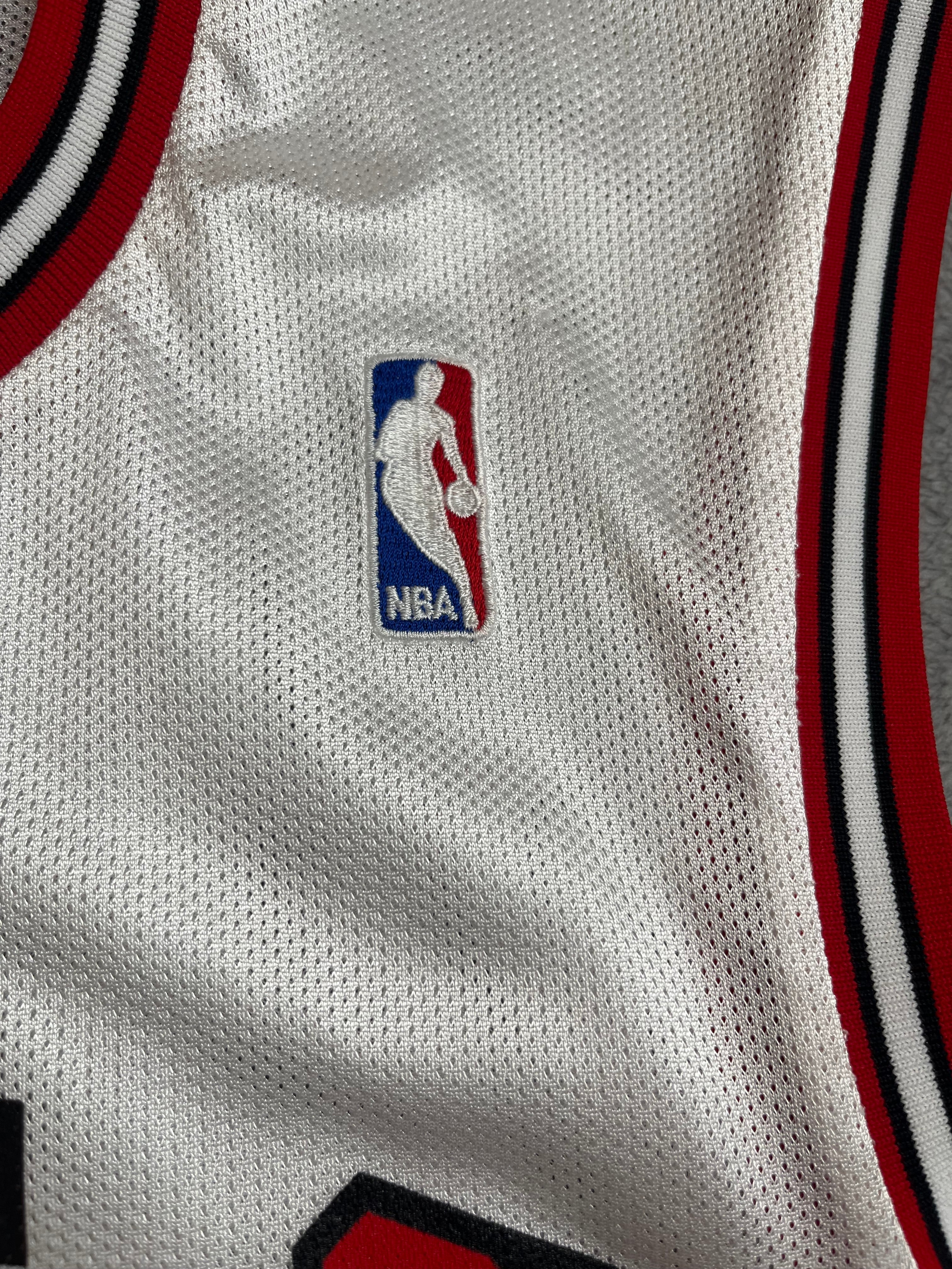 Derrick Rose #1 - Chicago Bulls Home 2009-2016 - Adidas (S) Adidas