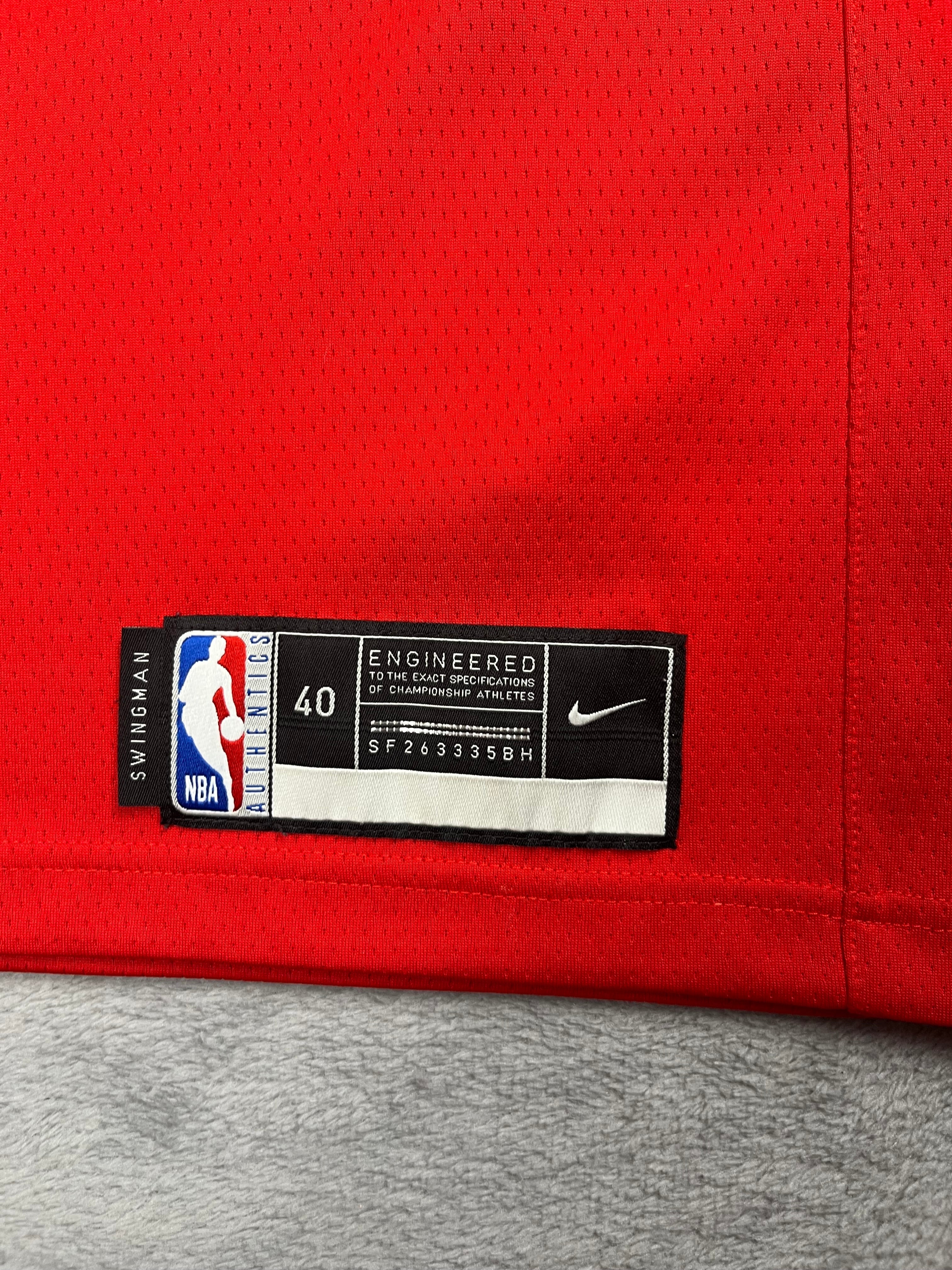 Lauri Markkanen #24 - Chicago Bulls Away 2018-2021 - Nike (S) Nike