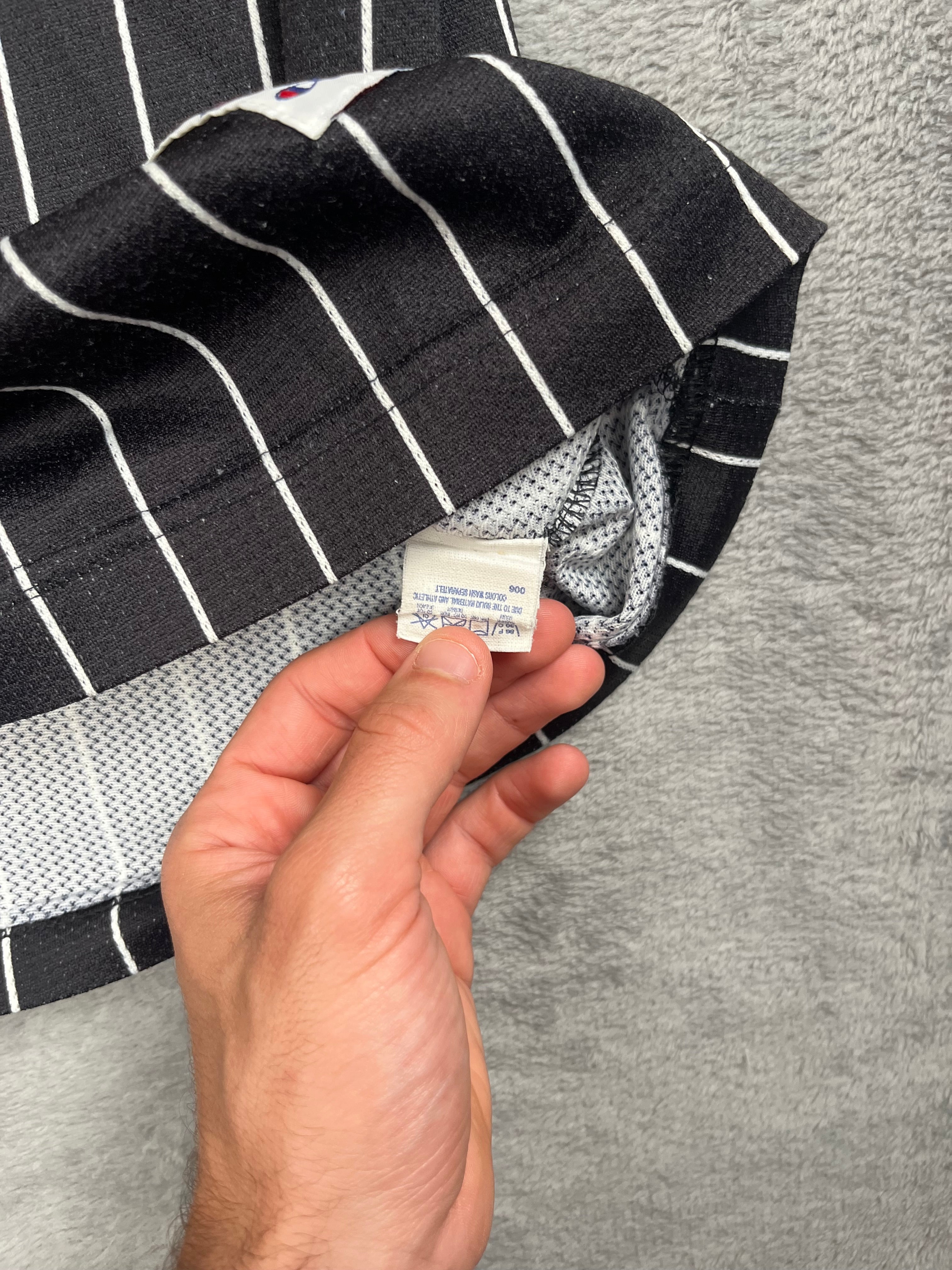 Shaquille O'Neal #32 - Orlando Magic Away/Alternate 1993-1996 - Champion (L) Champion