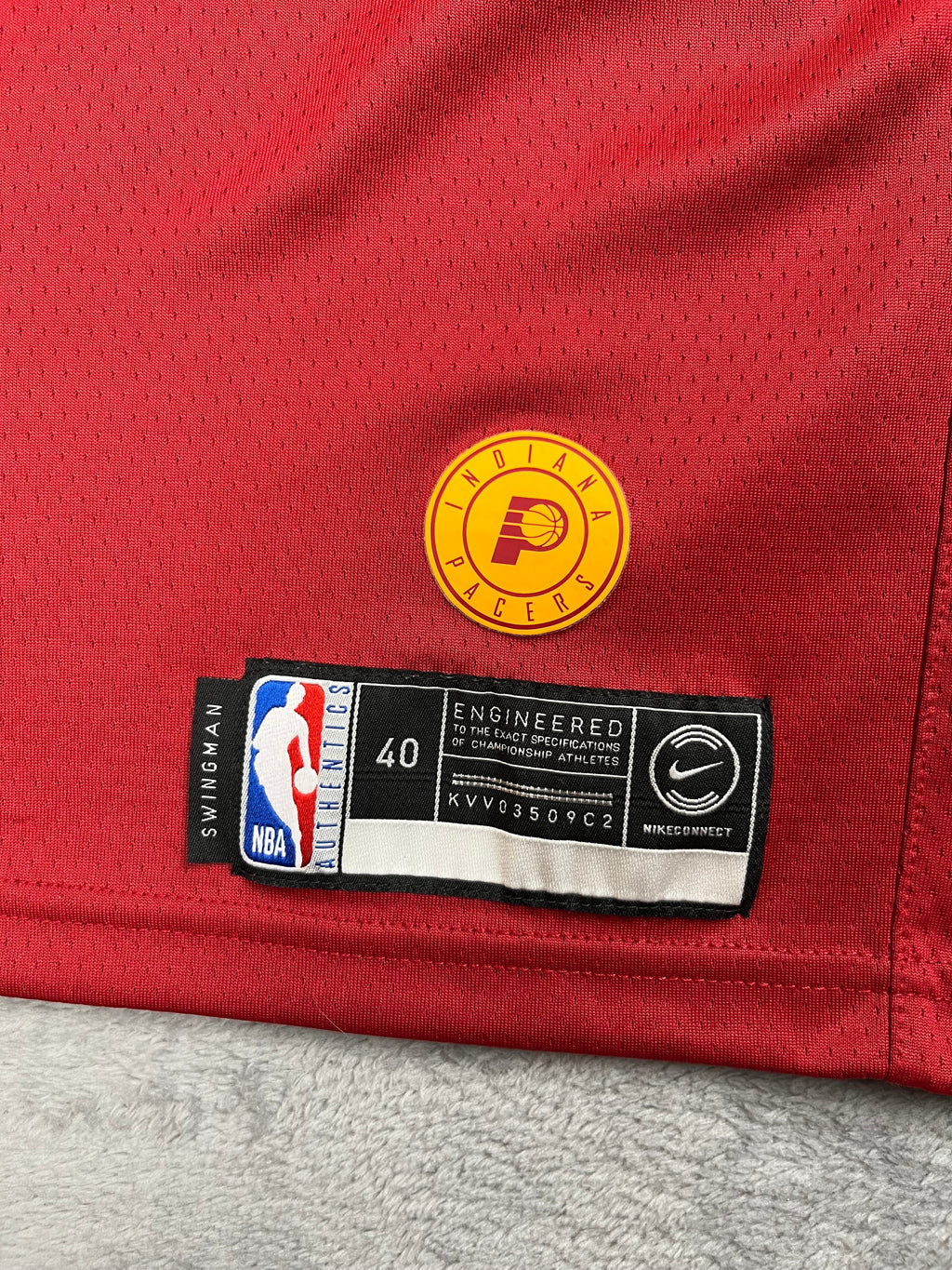 Victor Oladipo #4 - Indiana Pacers Classic "Hickory" 2018-2019 - Nike (S) Nike