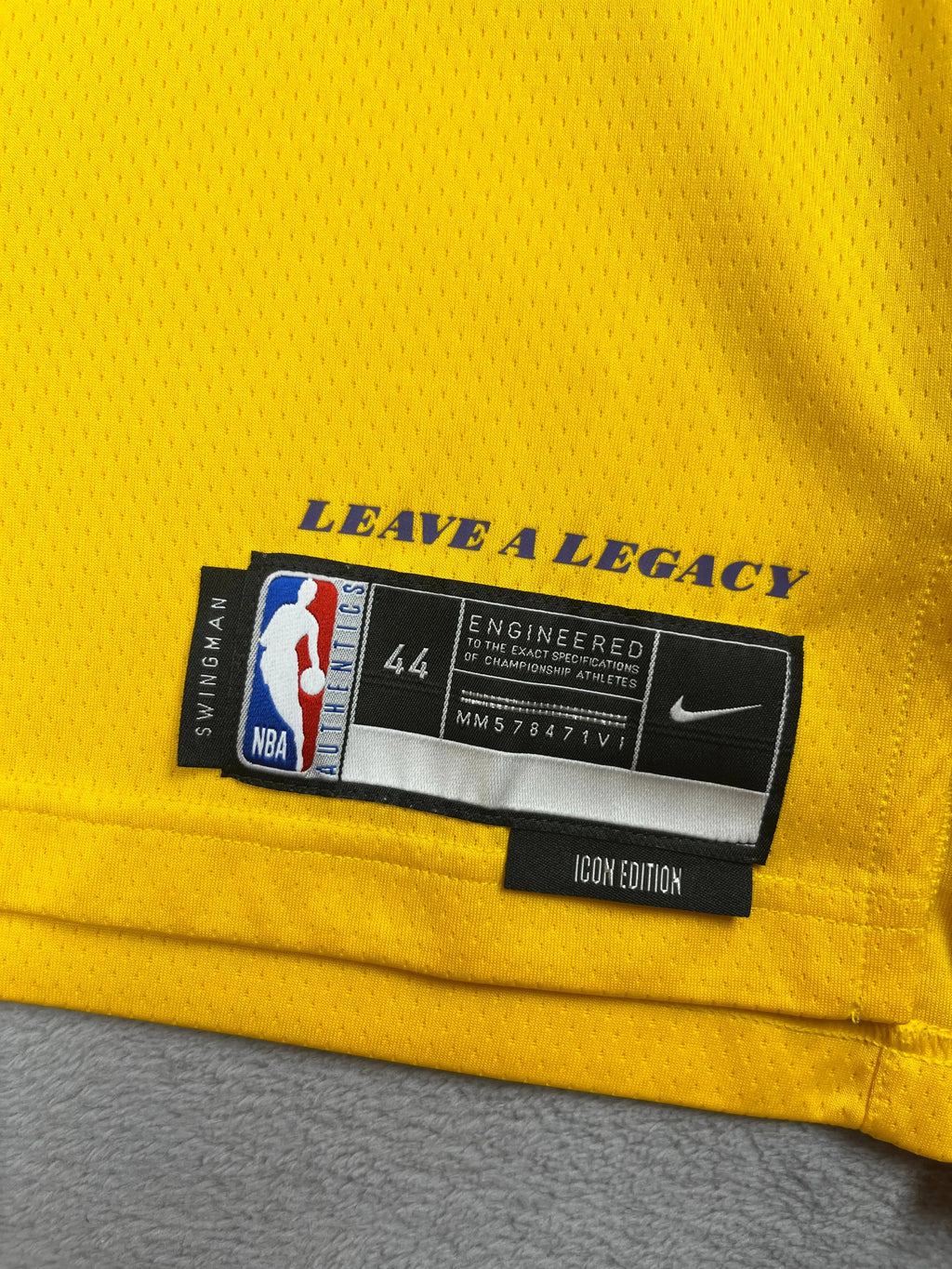 LeBron James #6 - Los Angeles Lakers Icon 2021-2023 - Nike (M) Nike