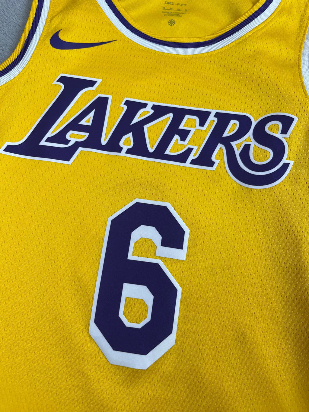 LeBron James #6 - Los Angeles Lakers Icon 2021-2023 - Nike (M) Nike