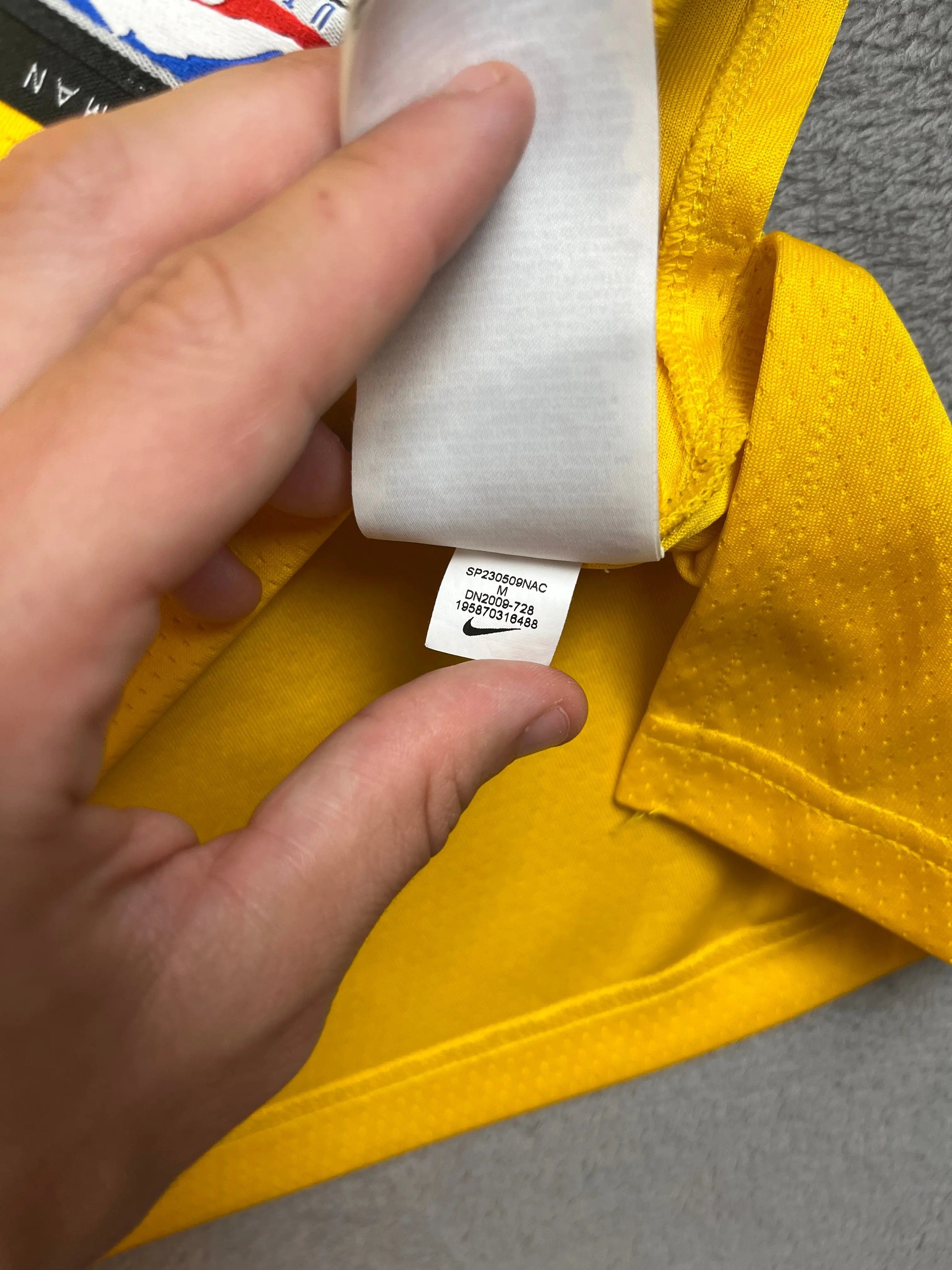 LeBron James #6 - Los Angeles Lakers Icon 2021-2023 - Nike (M) Nike