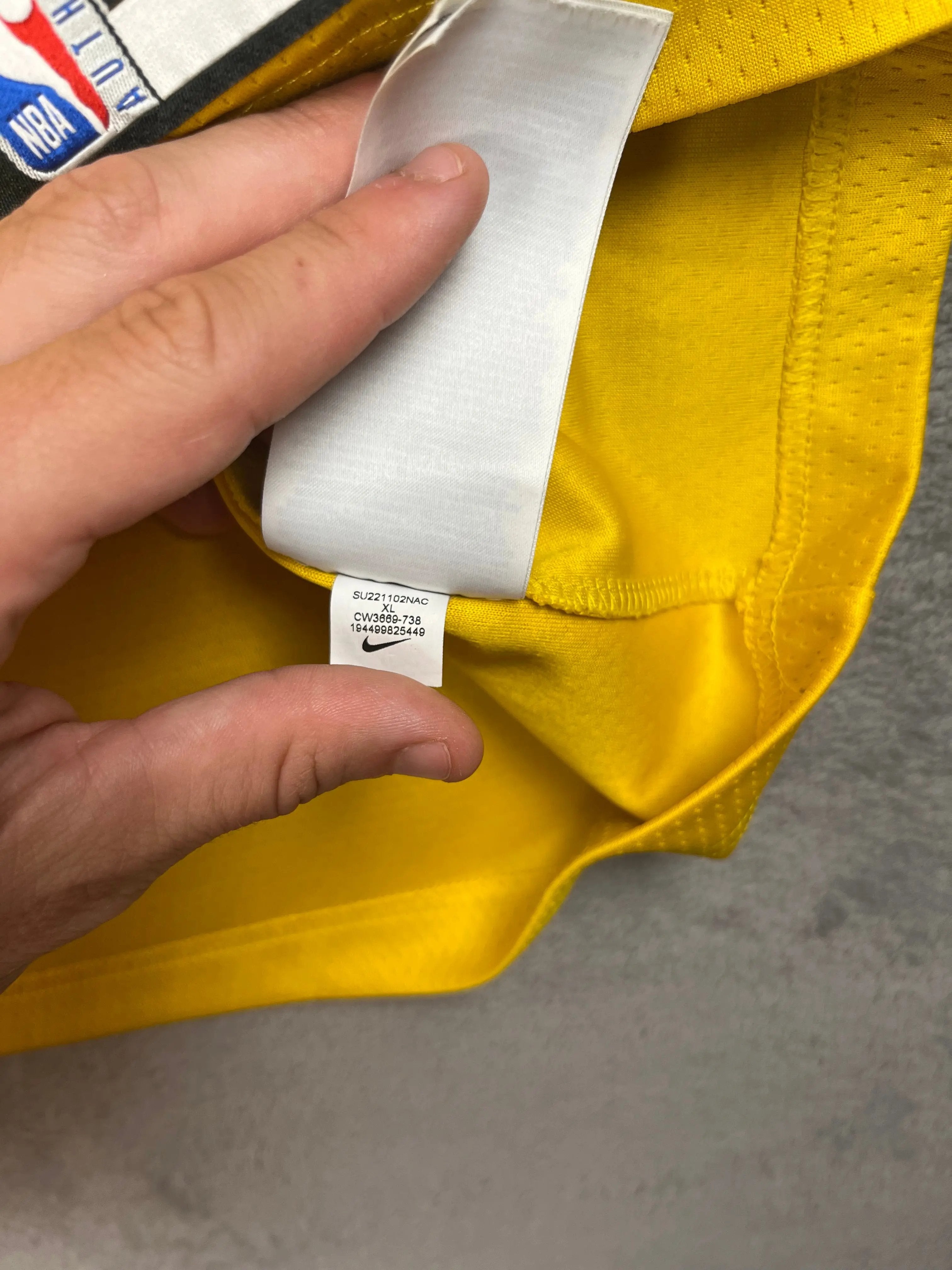 LeBron James #6 - Los Angeles Lakers Icon 2021-2023 - Nike (XL) Nike