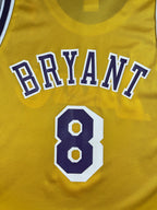 Kobe Bryant #8 - Los Angeles Lakers Home 1997-1999 - Champion (L) - Maillot NBA