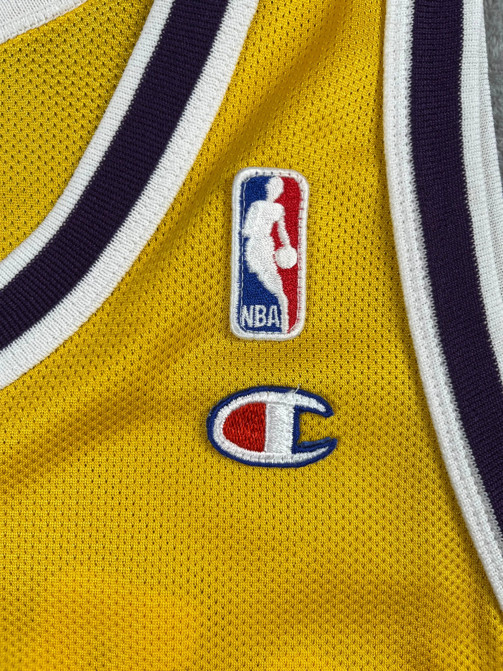 Kobe Bryant #8 - Los Angeles Lakers Home 1997-1999 - Champion (L) - Maillot NBA
