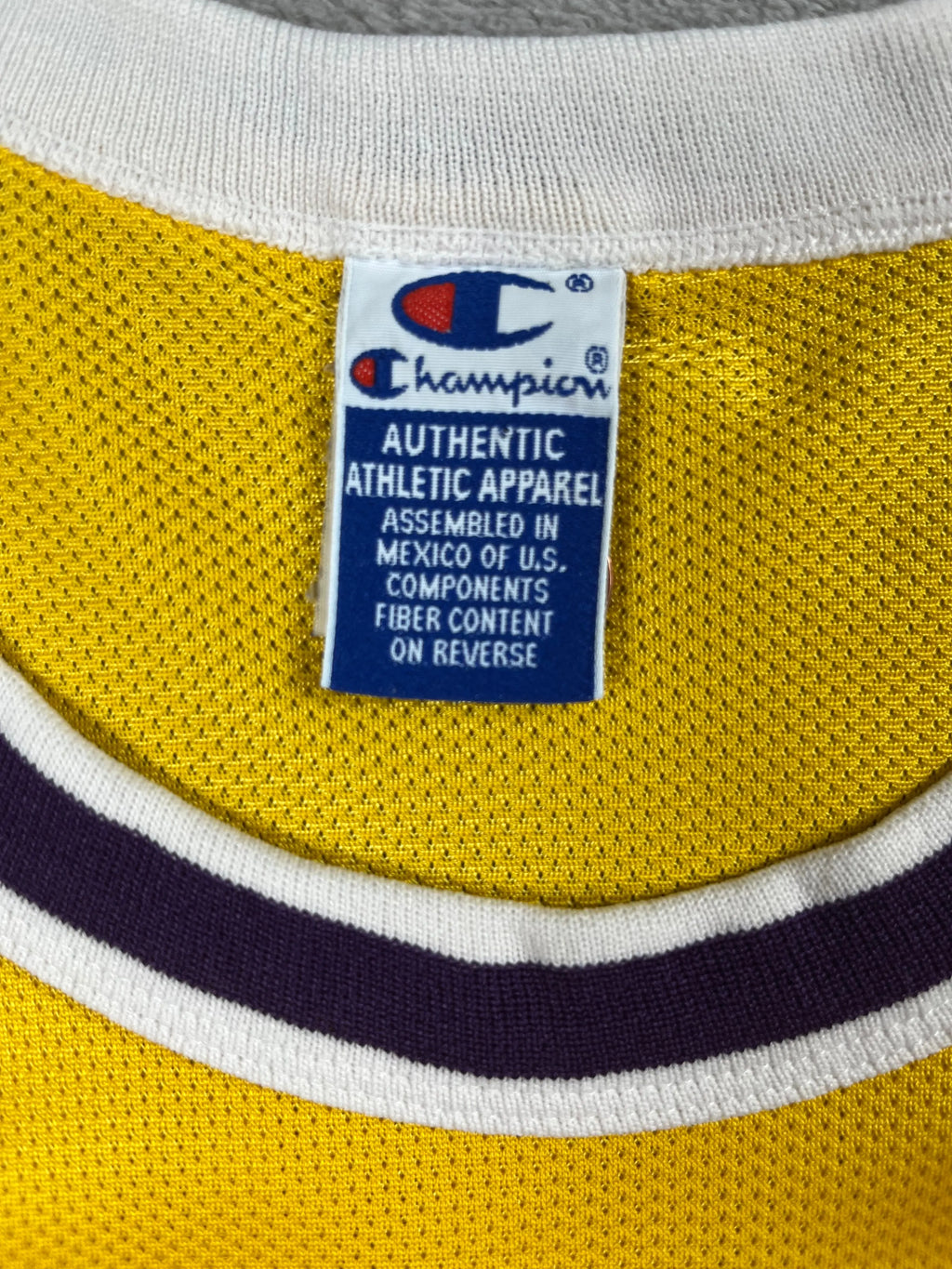 Kobe Bryant #8 - Los Angeles Lakers Home 1997-1999 - Champion (L) - Maillot NBA