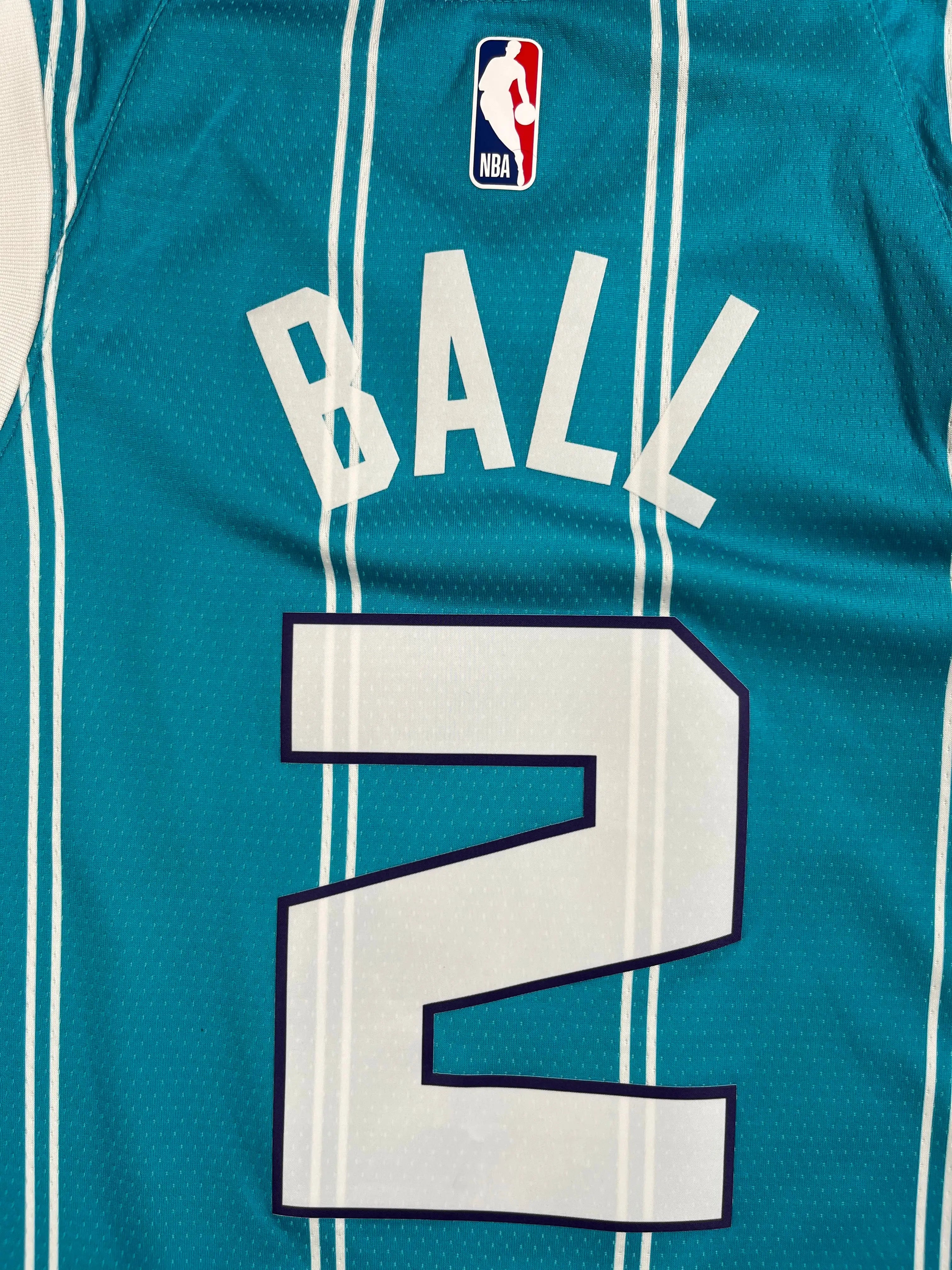 Lamelo Ball # 2 - Charlotte Hornets Away 2021-2025 - Jordan (M) - Maillot NBA Jordan