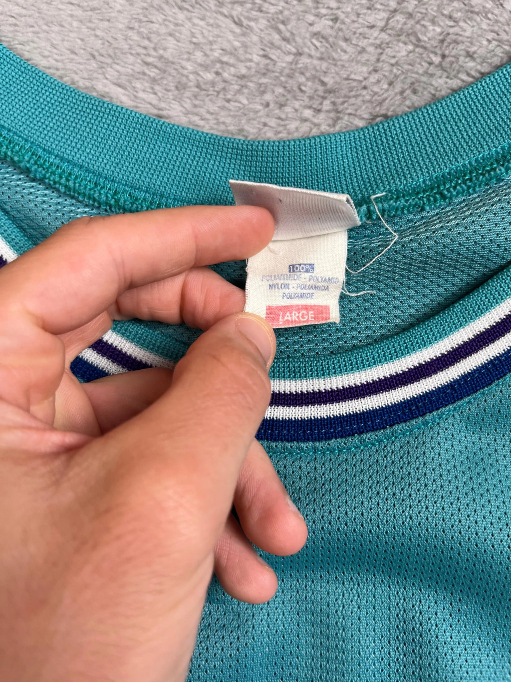 Larry Johnson #2 - Charlotte Hornets Away 1991-1996 - Champion (L) - Maillot NBA Champion