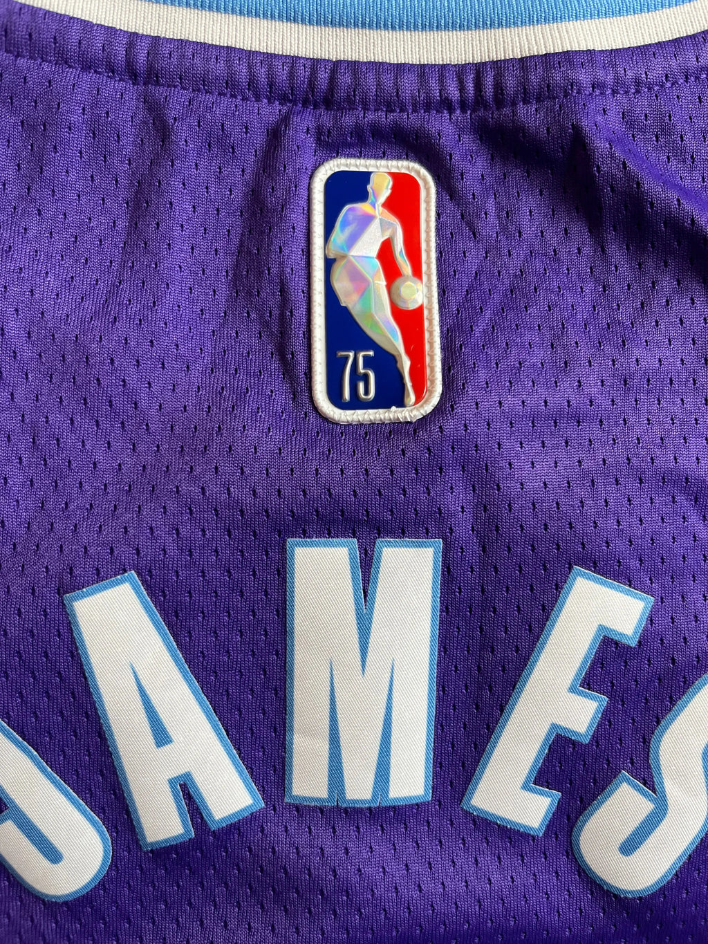 LeBron James #6 - Los Angeles Lakers City Edition 2021-2022 - Nike (S) - Maillot NBA Andwan Shop