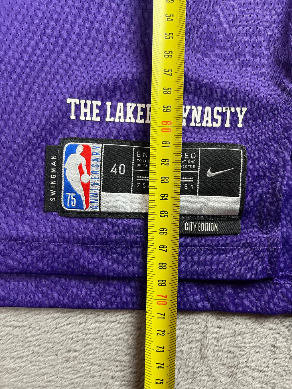 LeBron James #6 - Los Angeles Lakers City Edition 2021-2022 - Nike (S) - Maillot NBA Andwan Shop