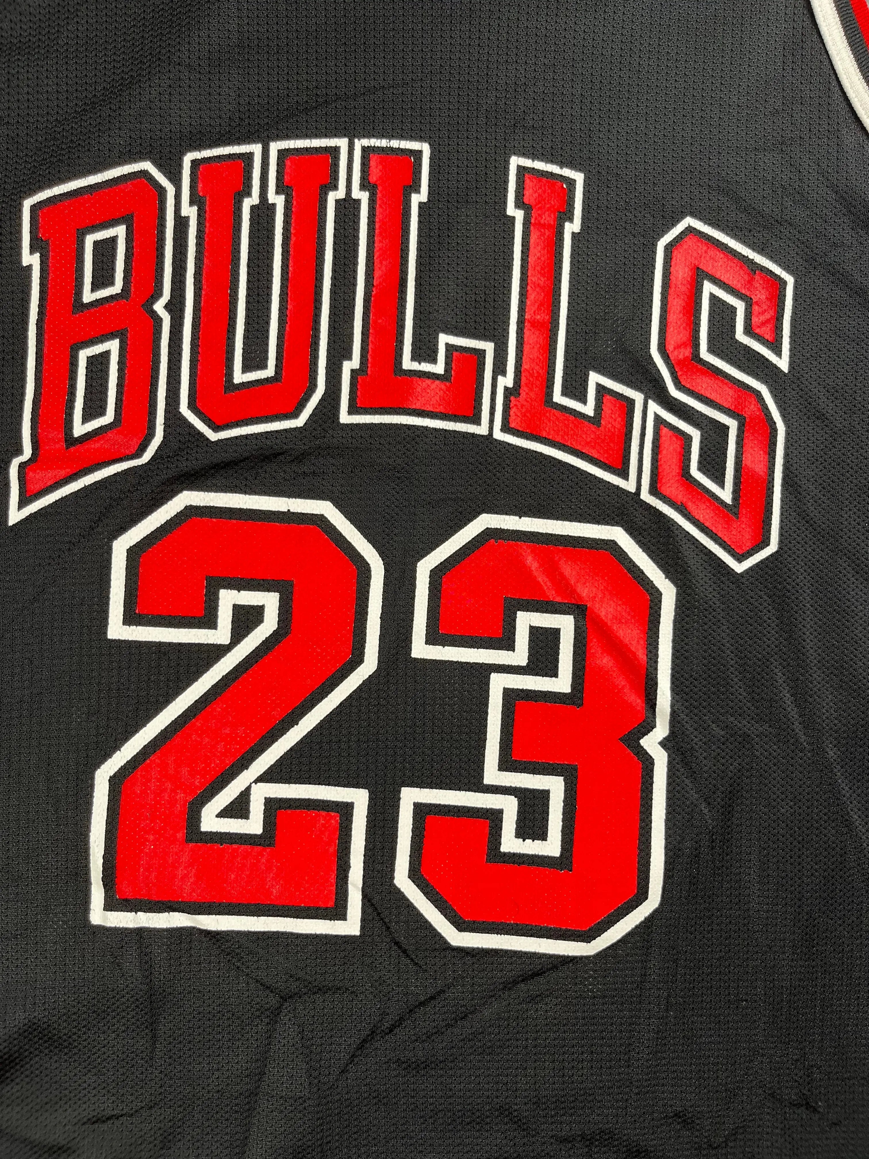 Michael Jordan #23 - Chicago Bulls Alternate 1996-1997 - Champion (L) - Maillot NBA